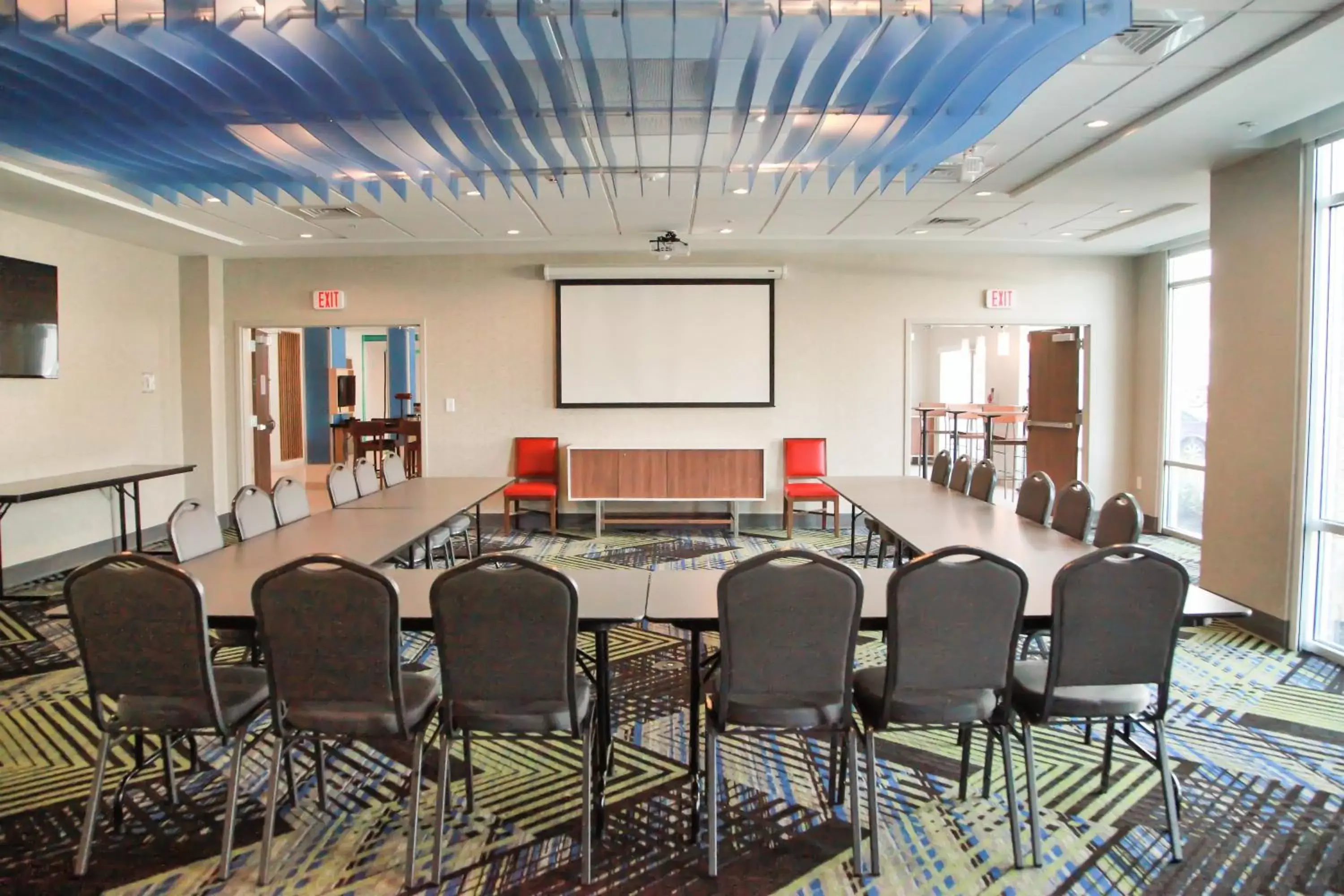 Meeting/conference room in Holiday Inn Express & Suites Nashville North - Springfield, an IHG Hotel