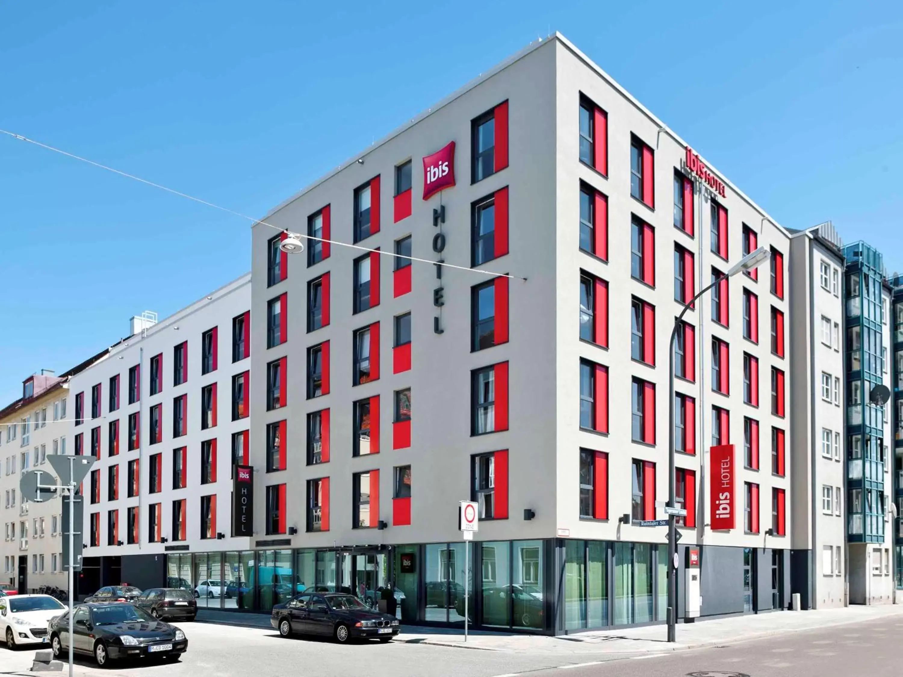 Property building in ibis München City Süd