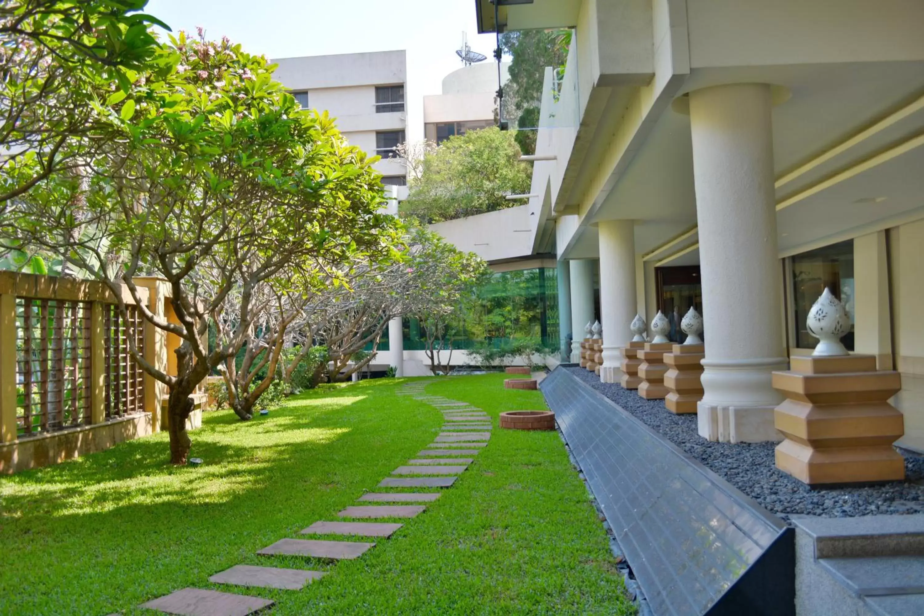 Garden, Swimming Pool in Rama Gardens Hotel Bangkok - SHA Plus Certified