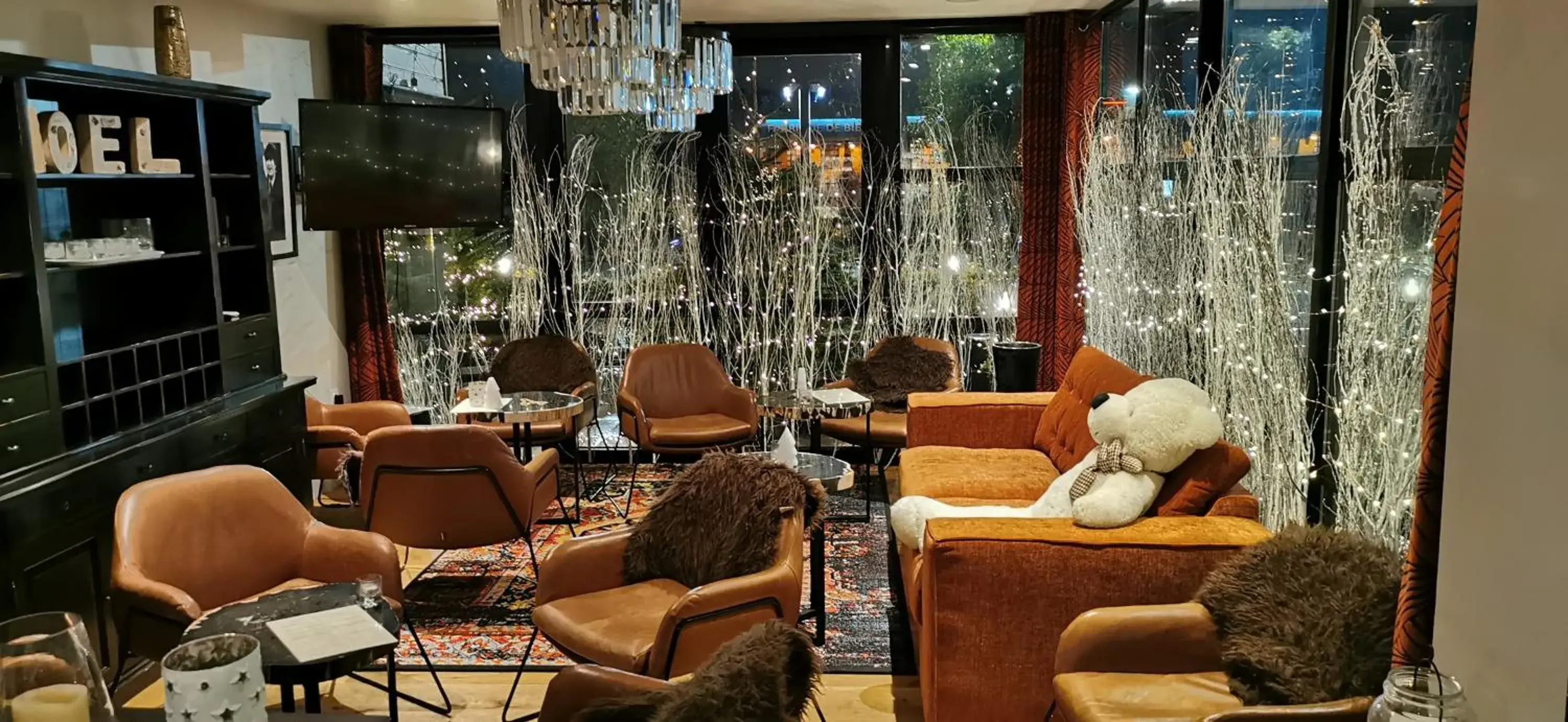 Lounge or bar in Hotel Acadie Eragny ( ex Comfort Hotel)