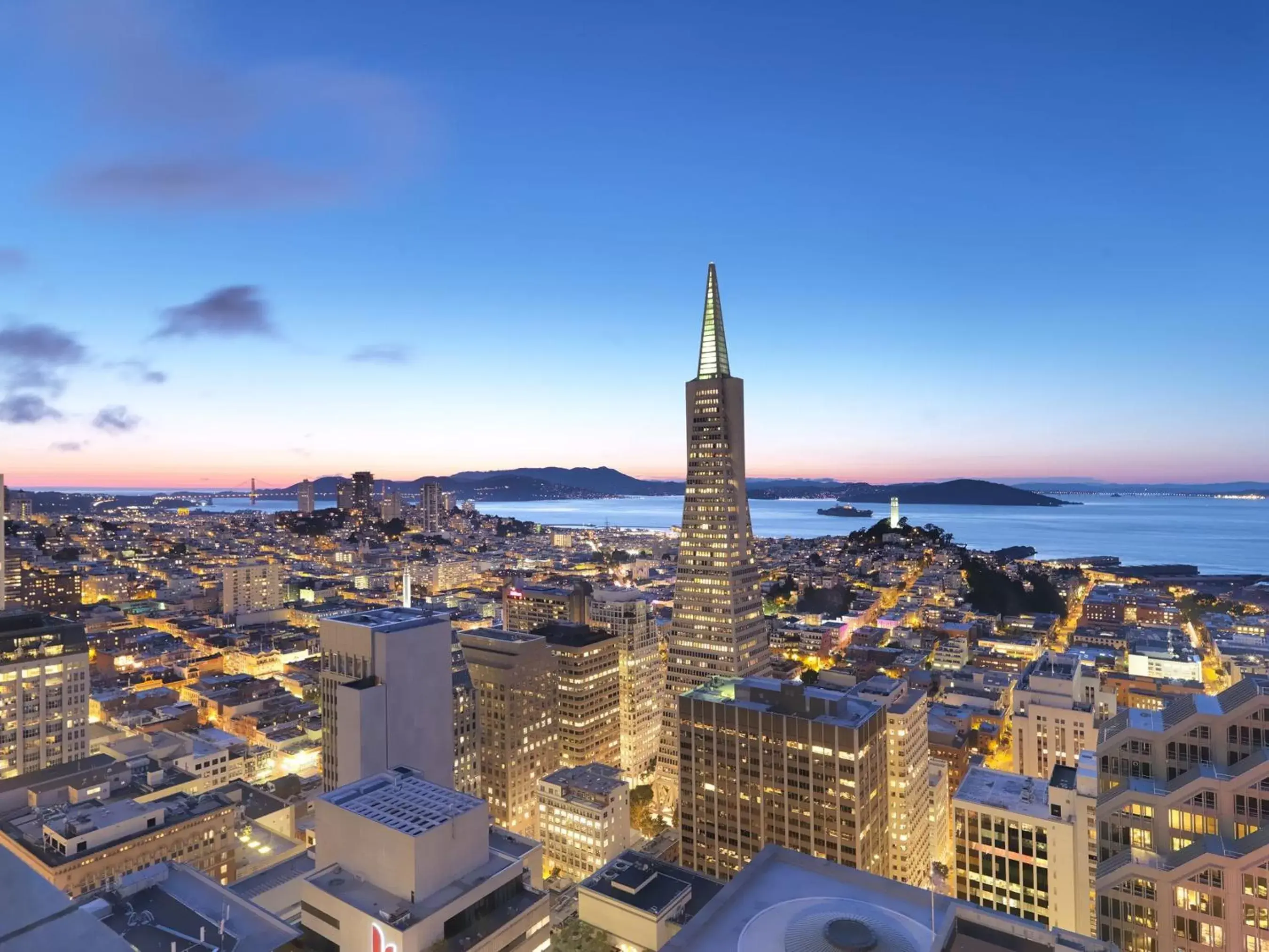 View (from property/room), Bird's-eye View in Four Seasons Hotel San Francisco at Embarcadero