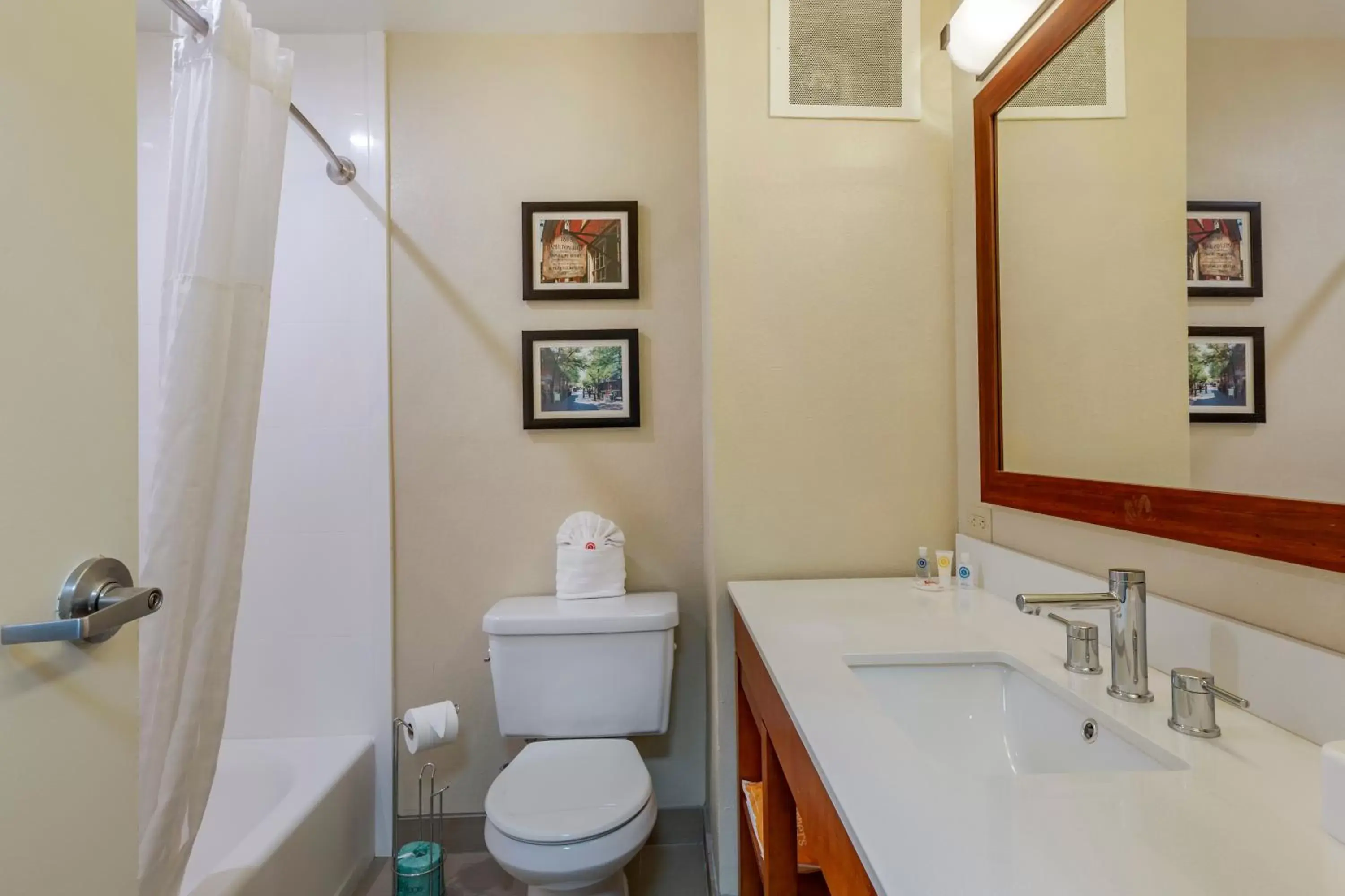 Bathroom in Comfort Inn Danvers - Boston North Shore