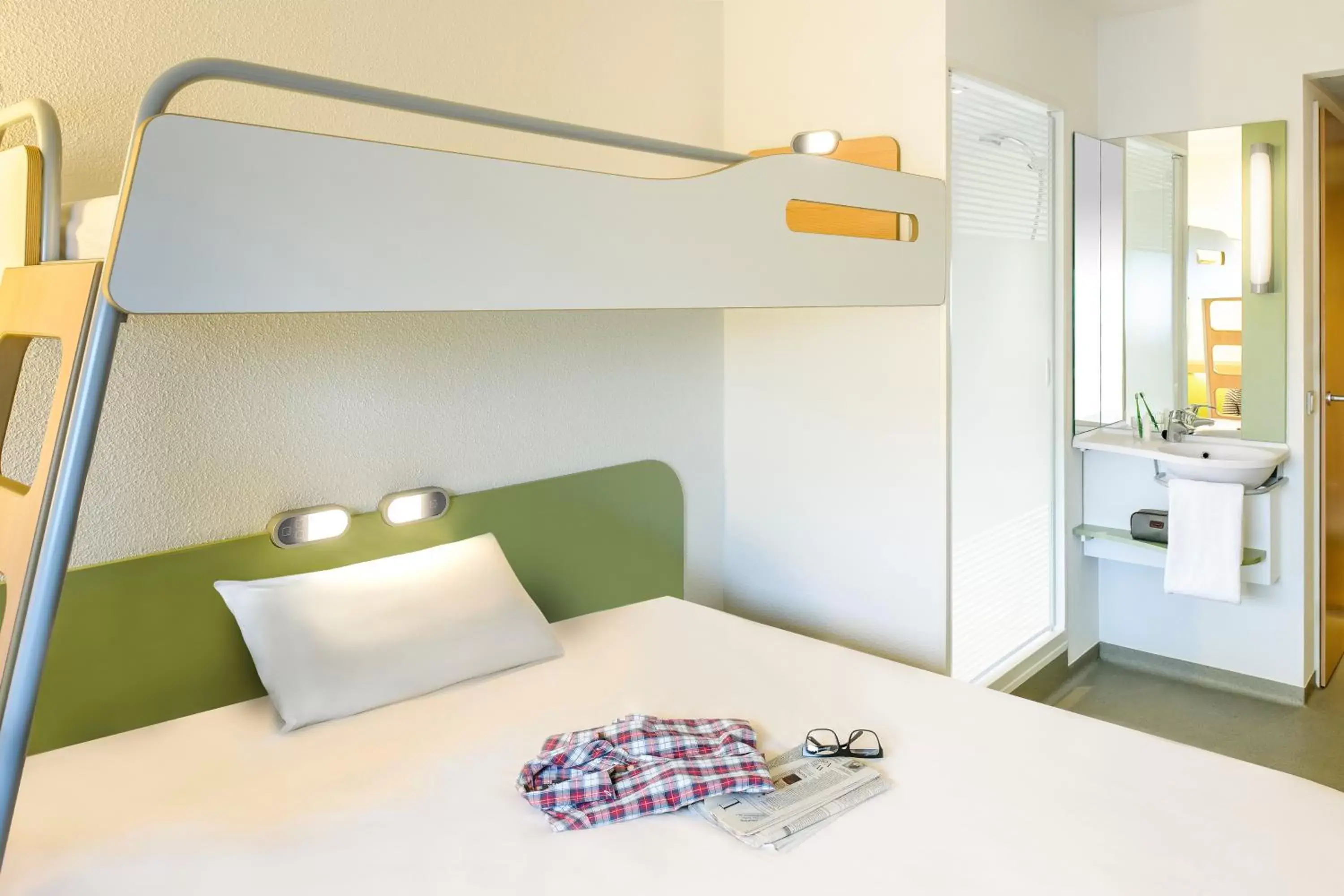Bed in ibis budget Hotel Luzern City