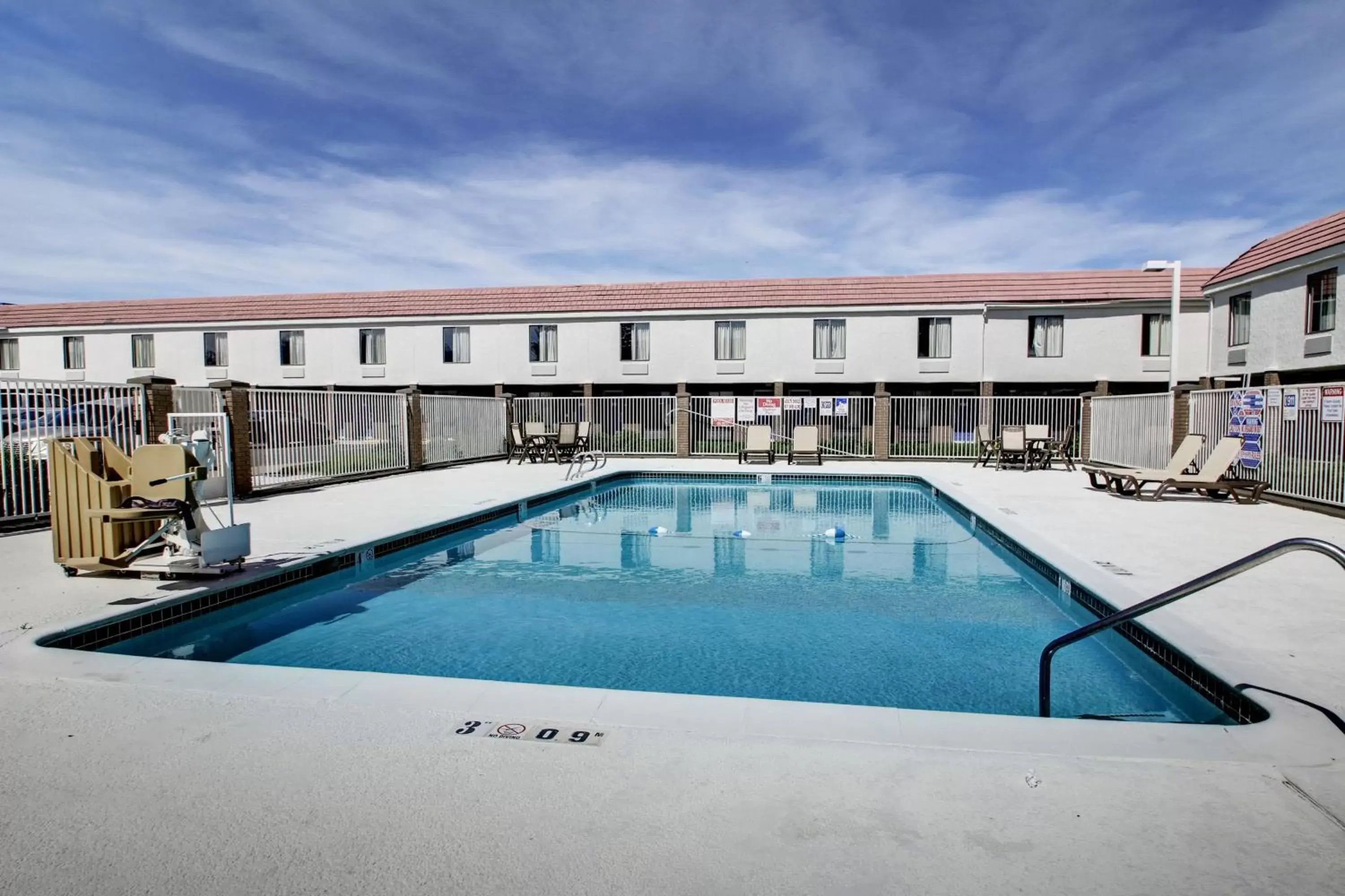 Swimming Pool in Motel 6-Ogden, UT - Riverdale
