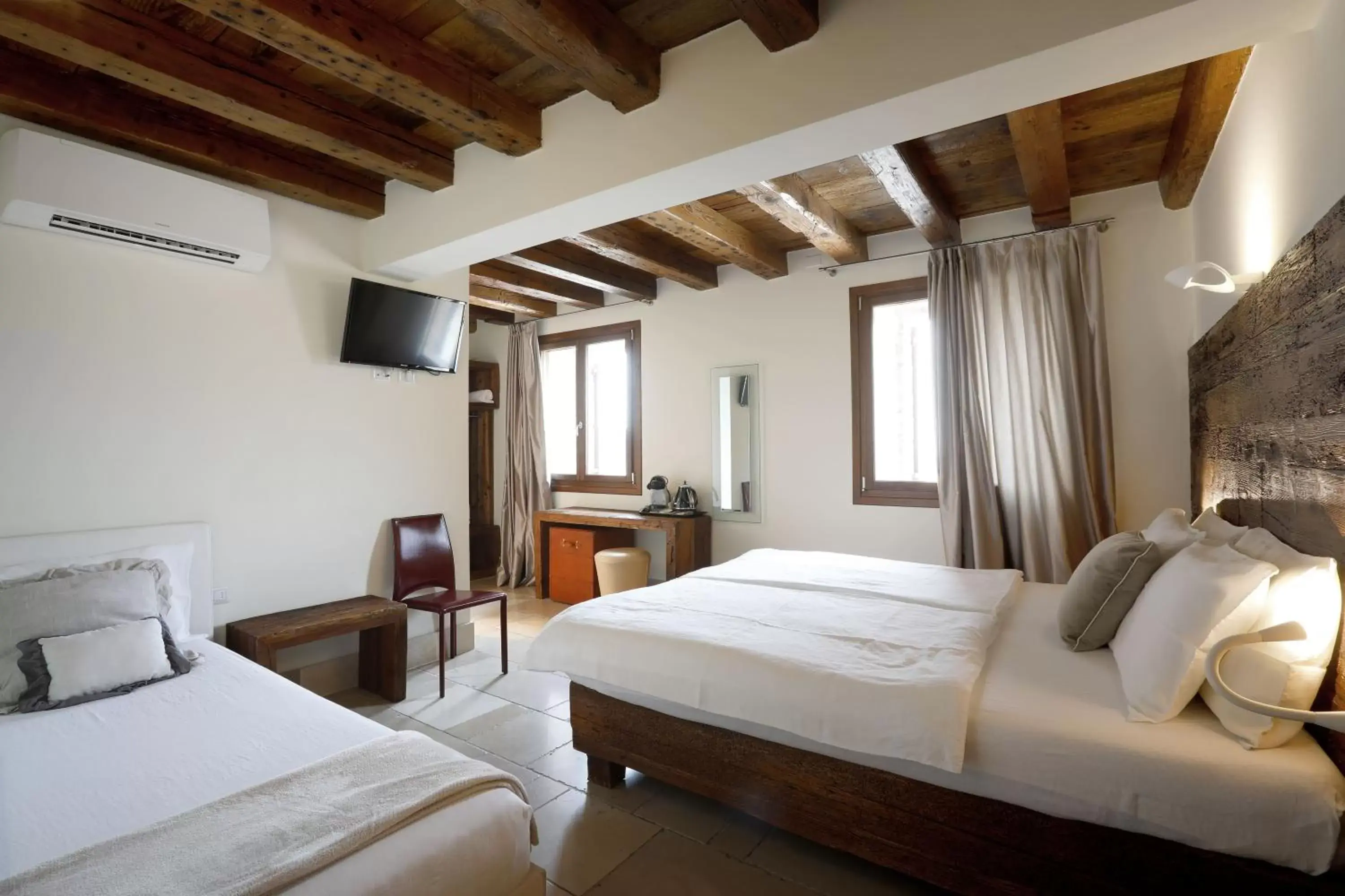 Bed in Hotel Antica Abbazia