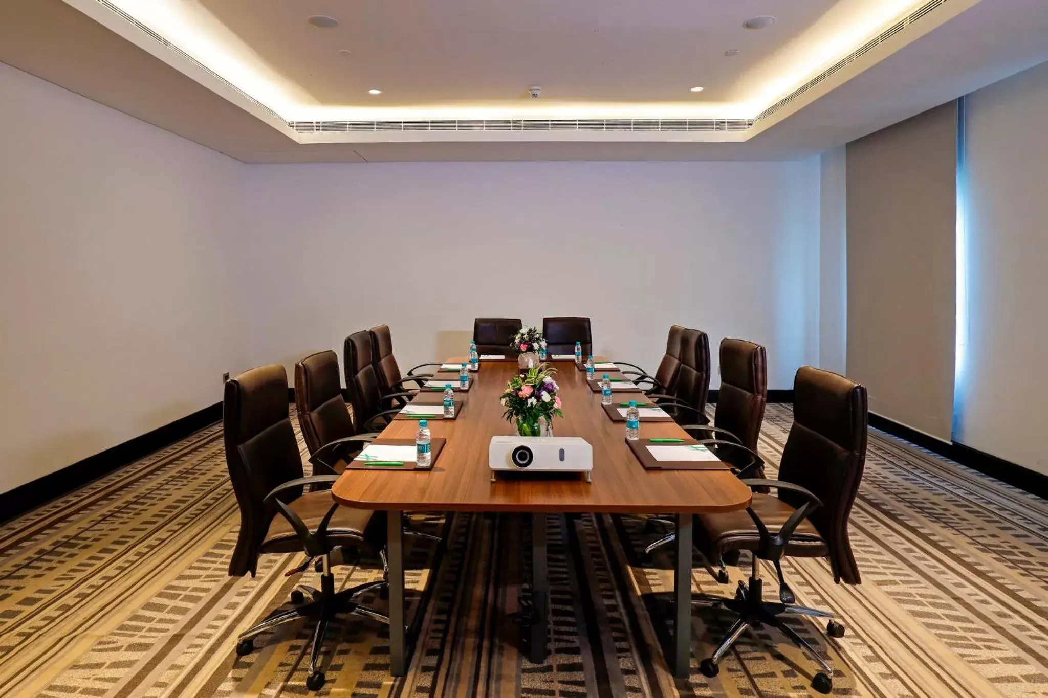 Meeting/conference room in Holiday Inn Chennai OMR IT Expressway, an IHG Hotel