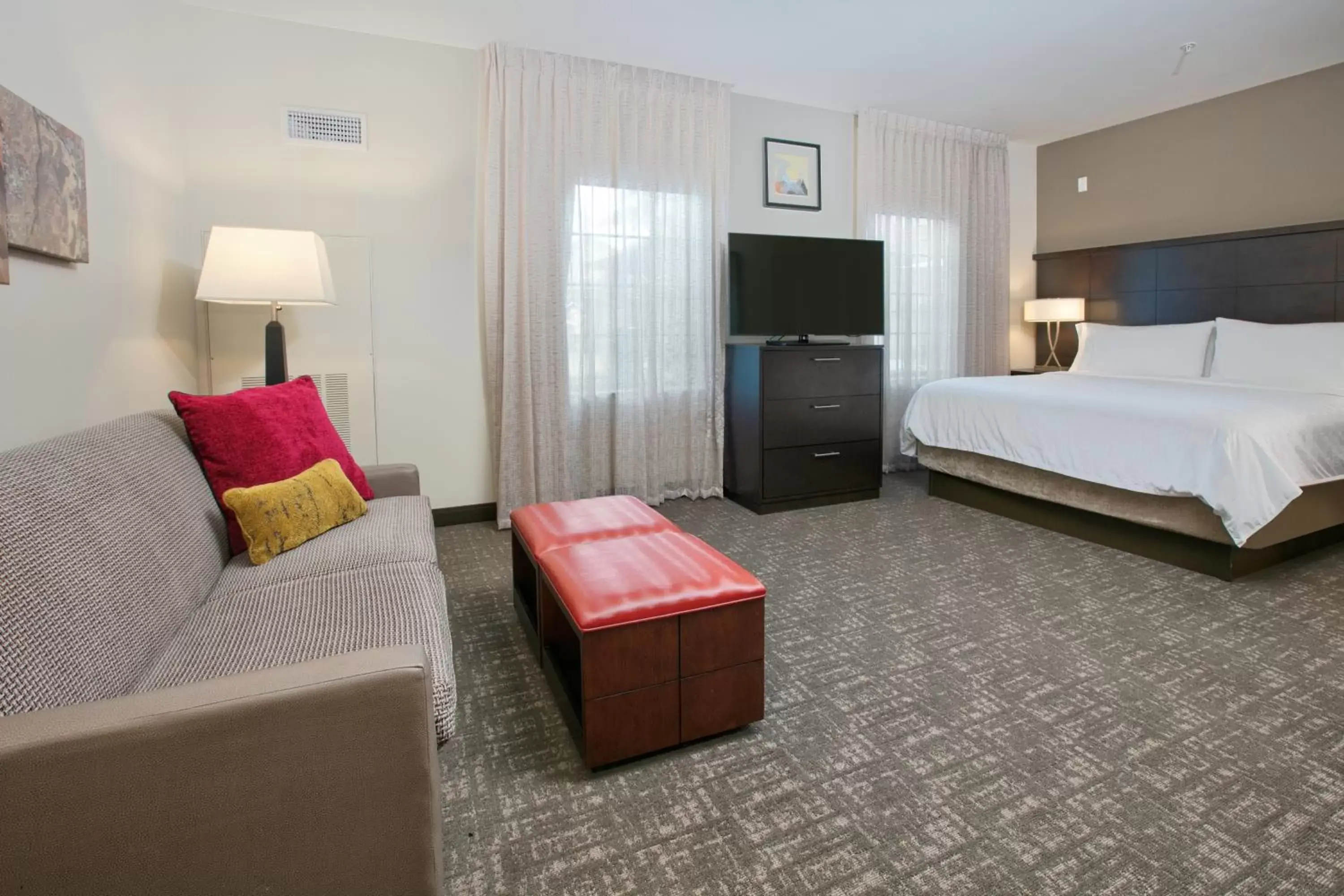 Living room in Staybridge Suites Plano - Richardson Area, an IHG Hotel