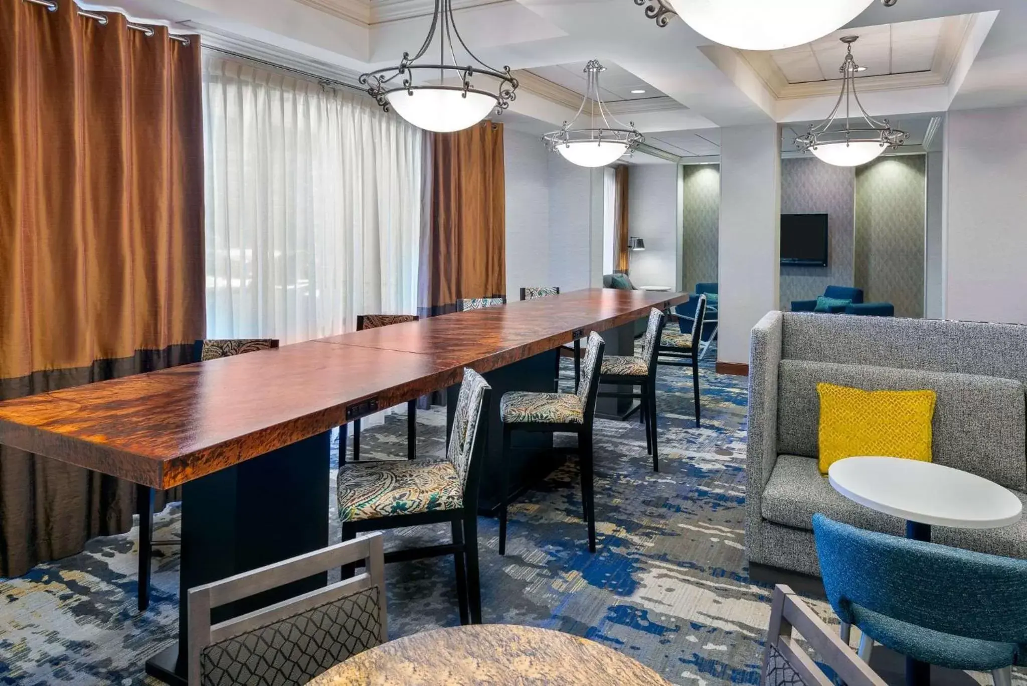 Lobby or reception in Hampton Inn & Suites Country Club Plaza