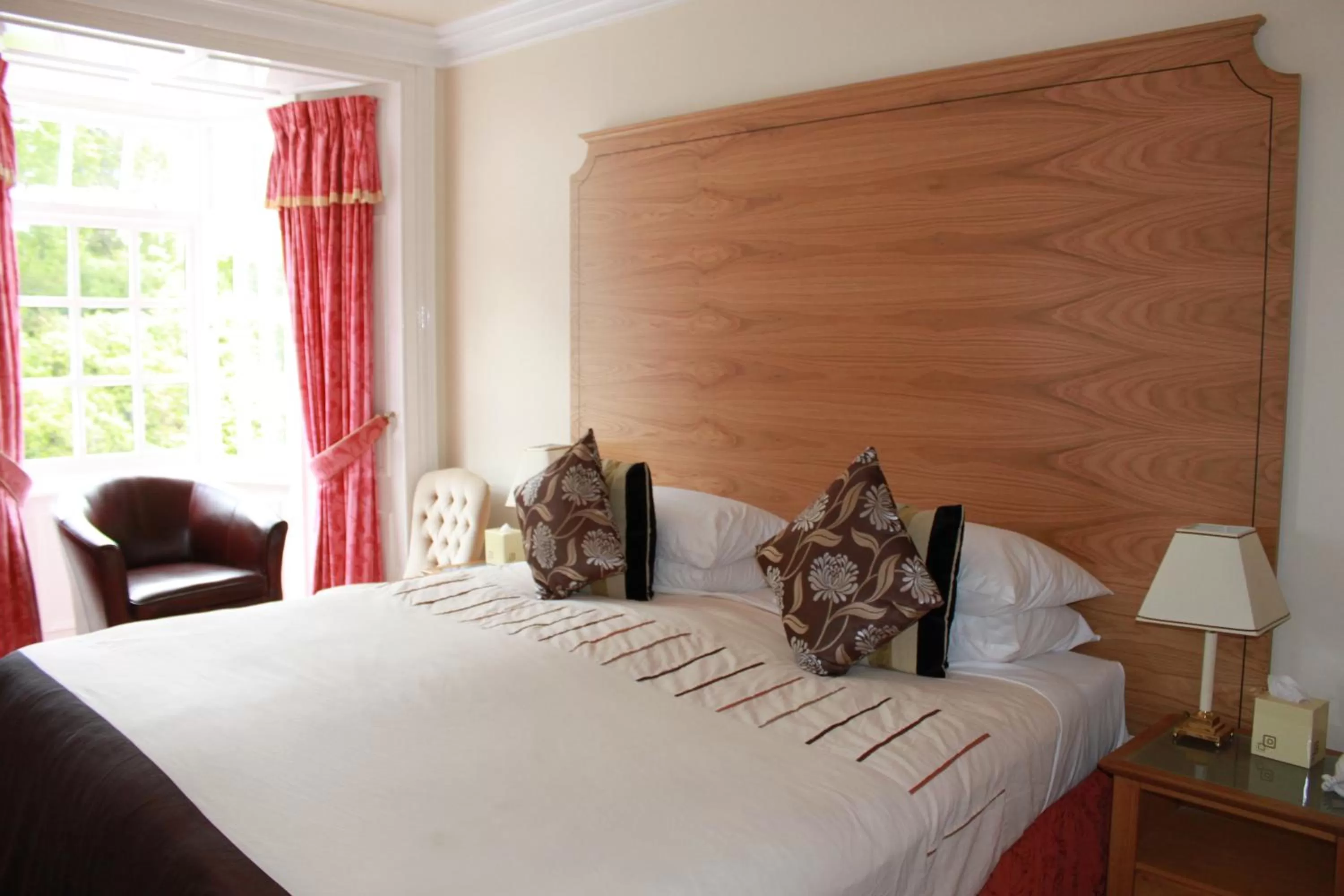 Bed in Lyzzick Hall Hotel