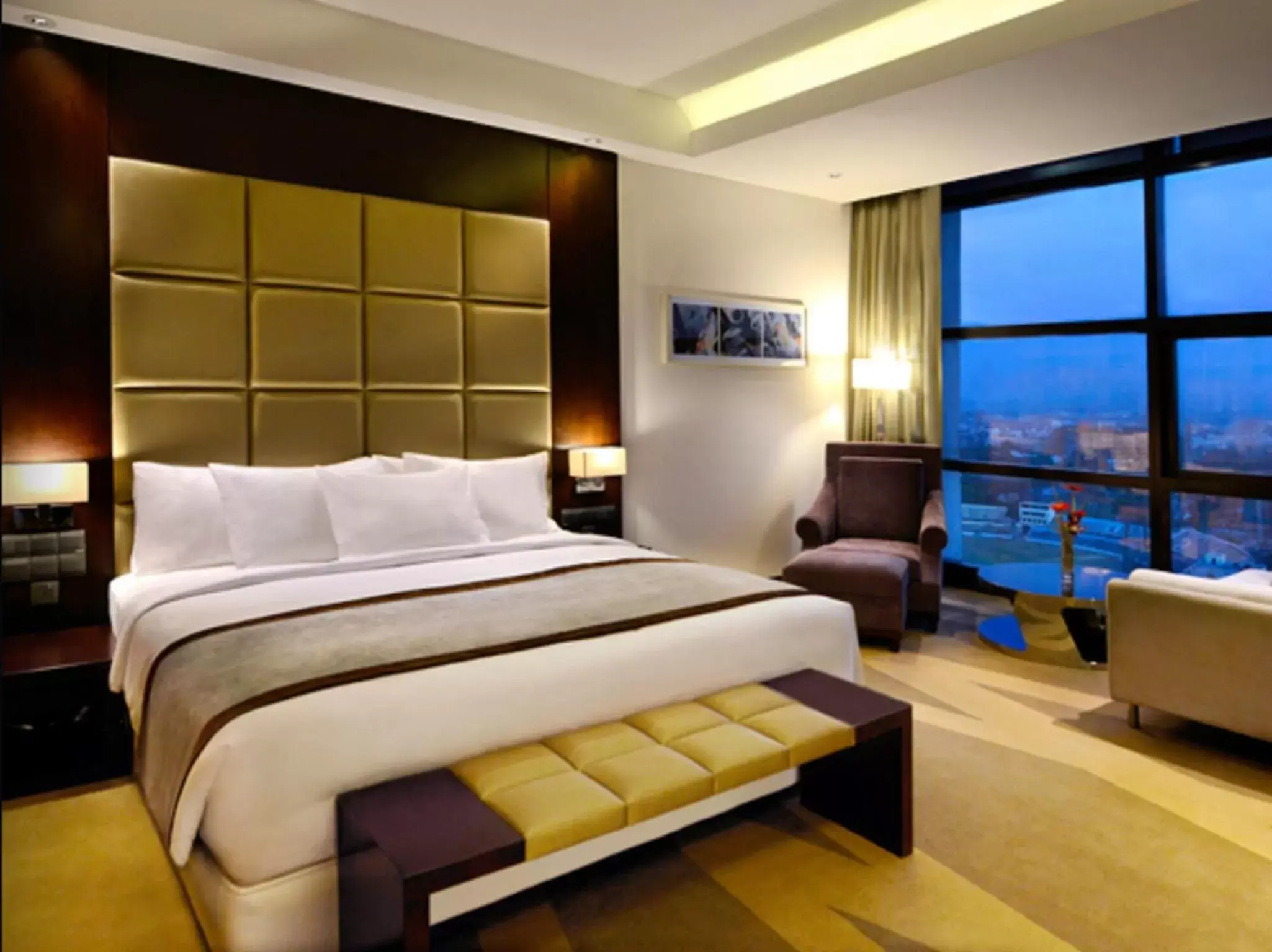 Bed in Radisson Blu Chattogram Bay View Bed in Radisson Blu Chattogram Bay View