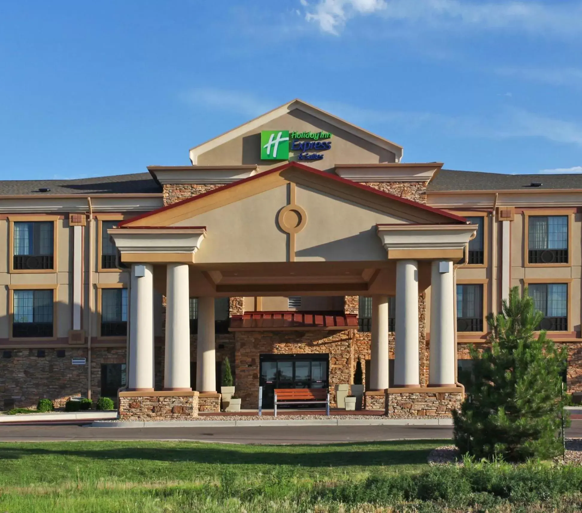 Property Building in Holiday Inn Express Hotel & Suites Longmont, an IHG Hotel