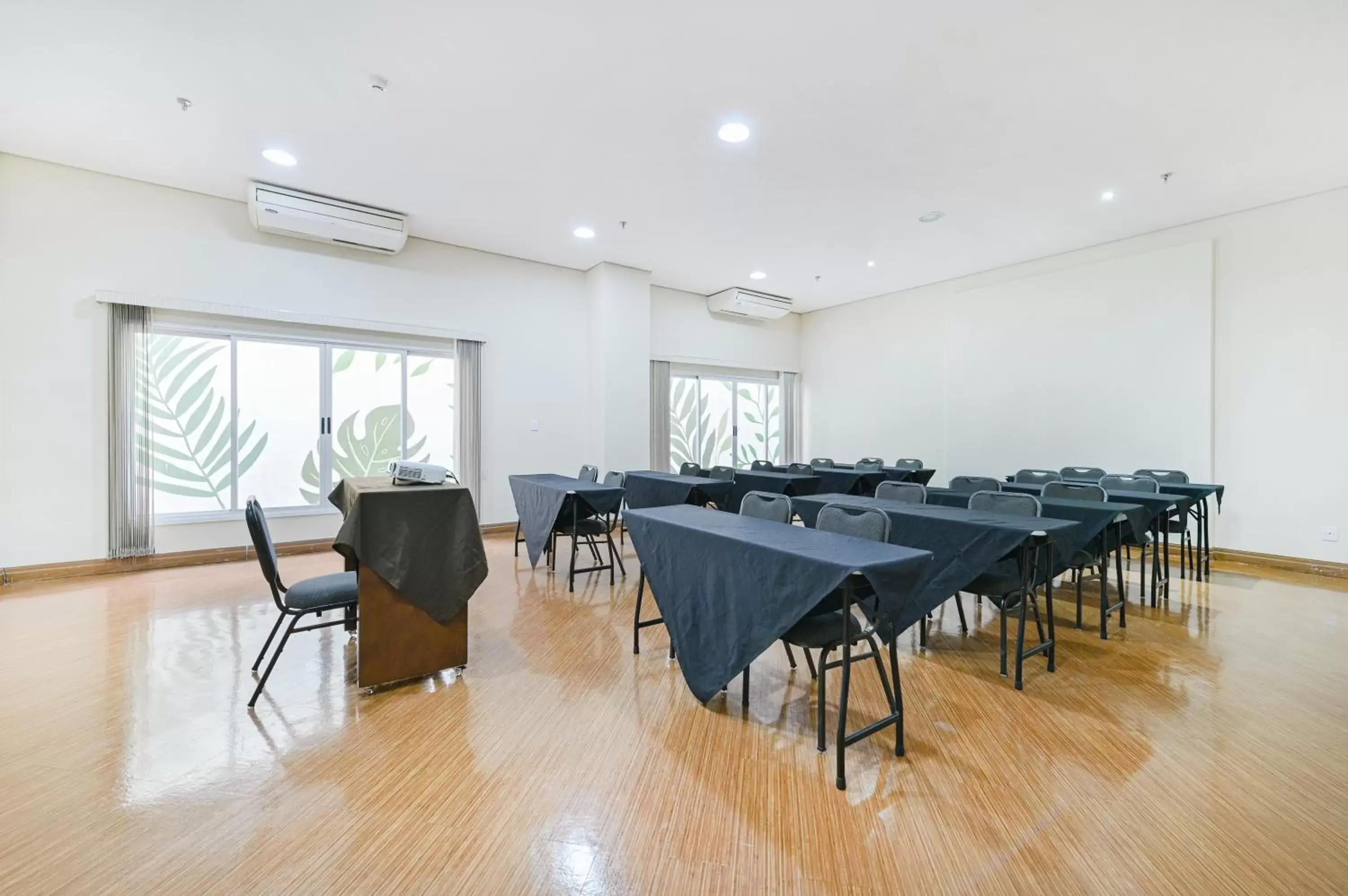 Meeting/conference room in Nacional Inn Cuiabá