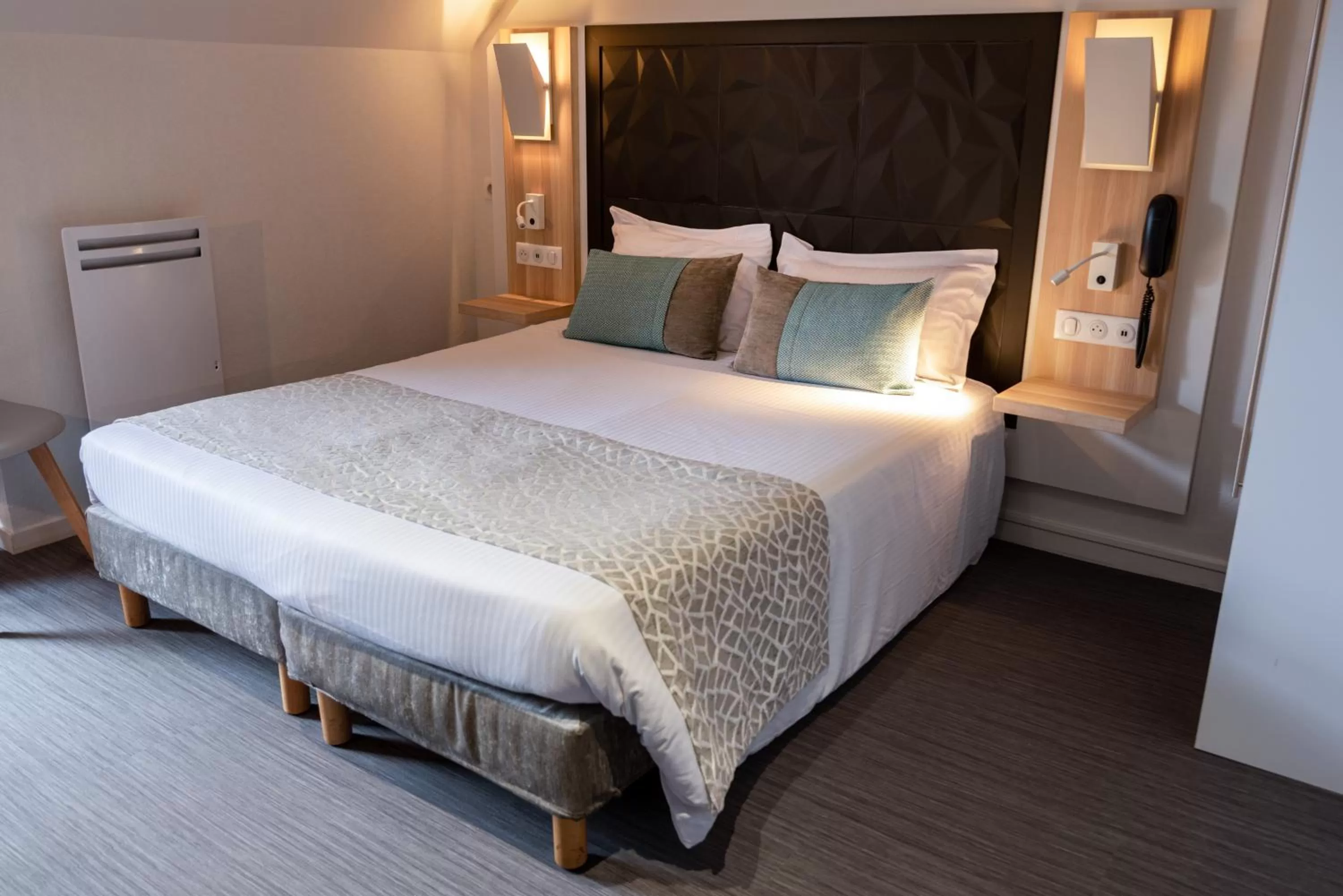 Bedroom, Bed in Best Western Le Moulin de Ducey