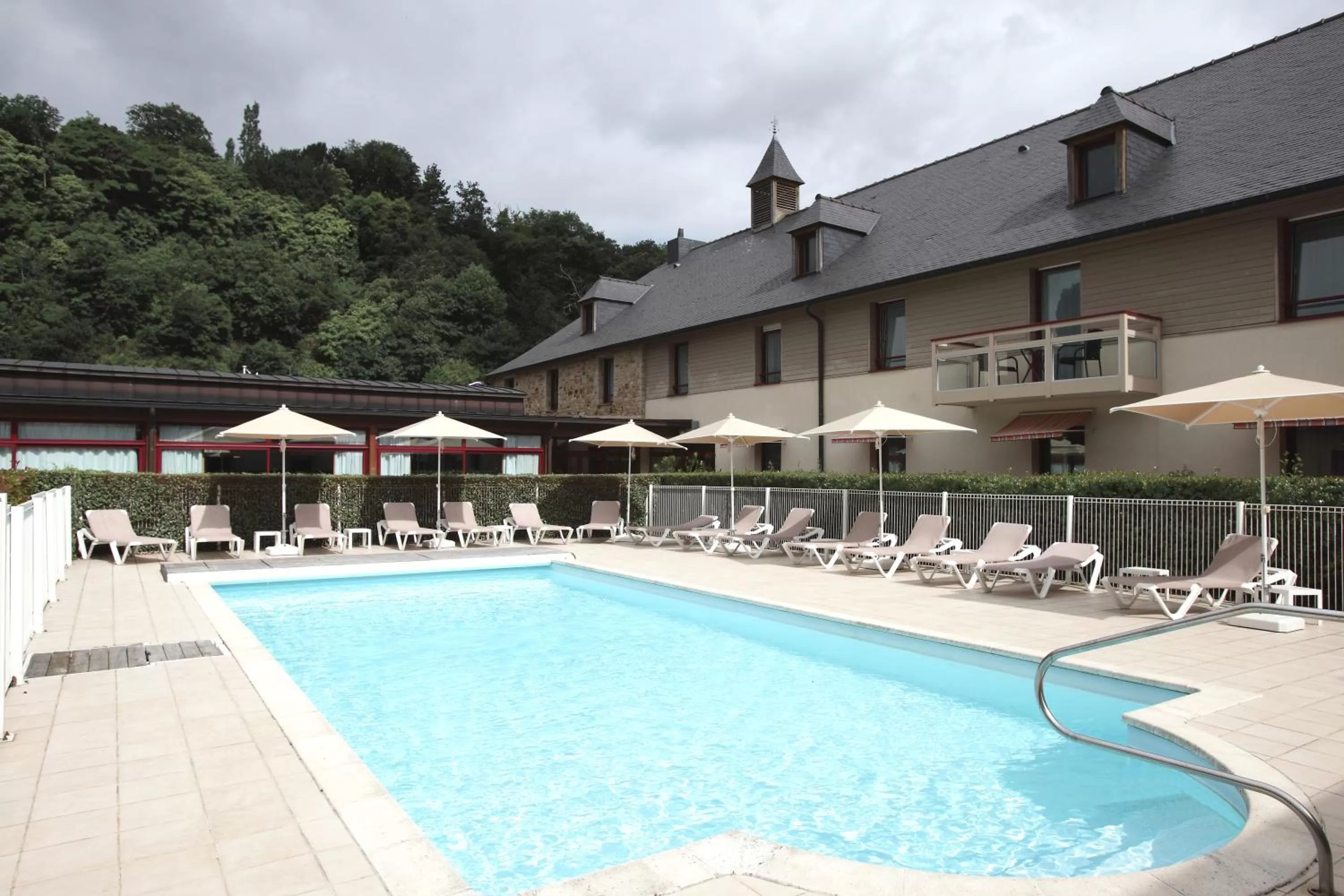 Day in Mercure Dinan Port Le Jerzual