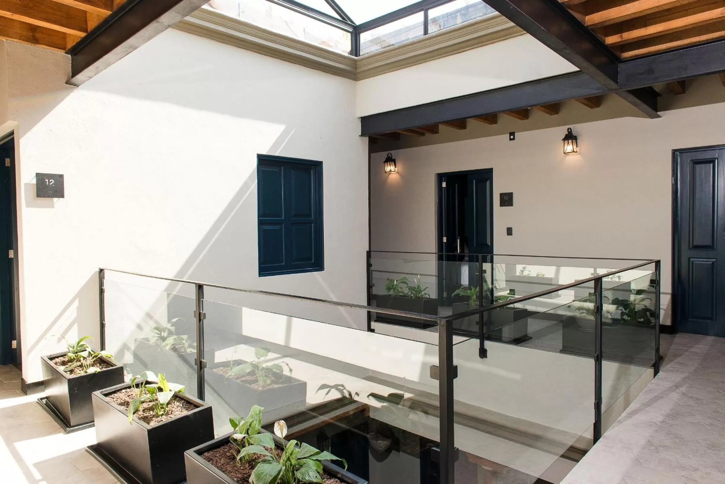 Antigua Trece Hotel Fusión