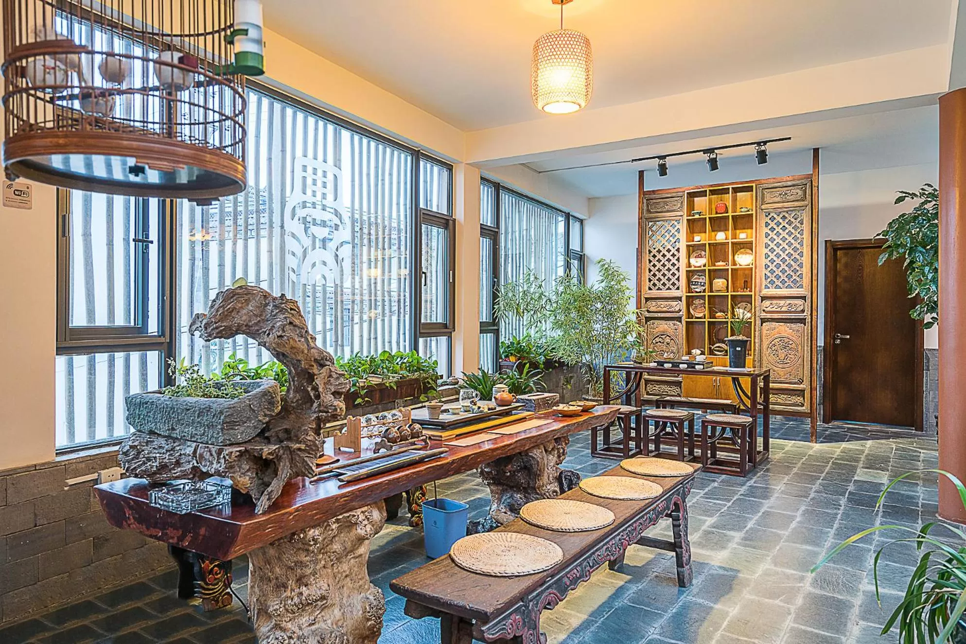 Decorative detail in Dali Yanyuan Mountain Retreat