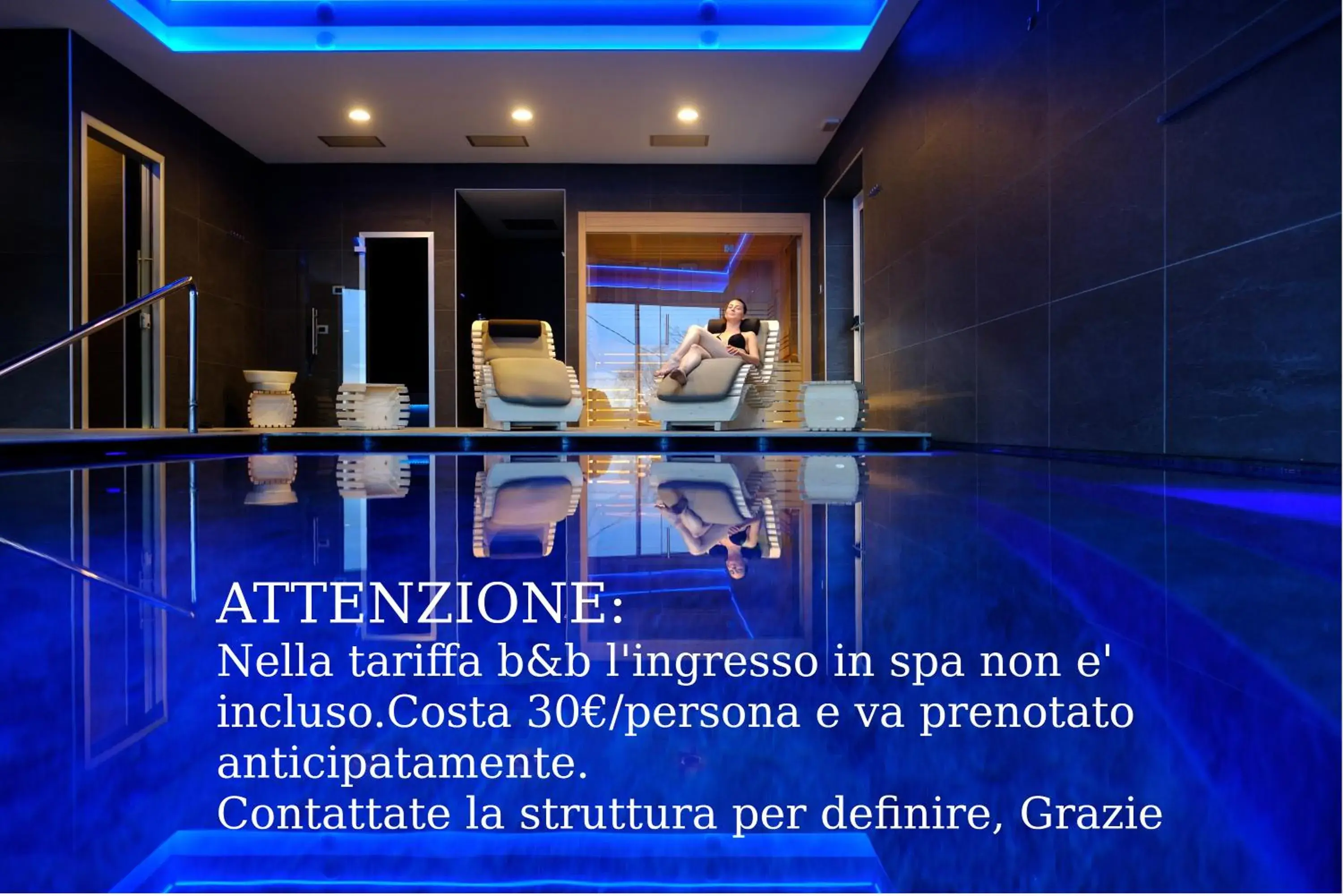 Swimming Pool in Albergo Moderno & Spa