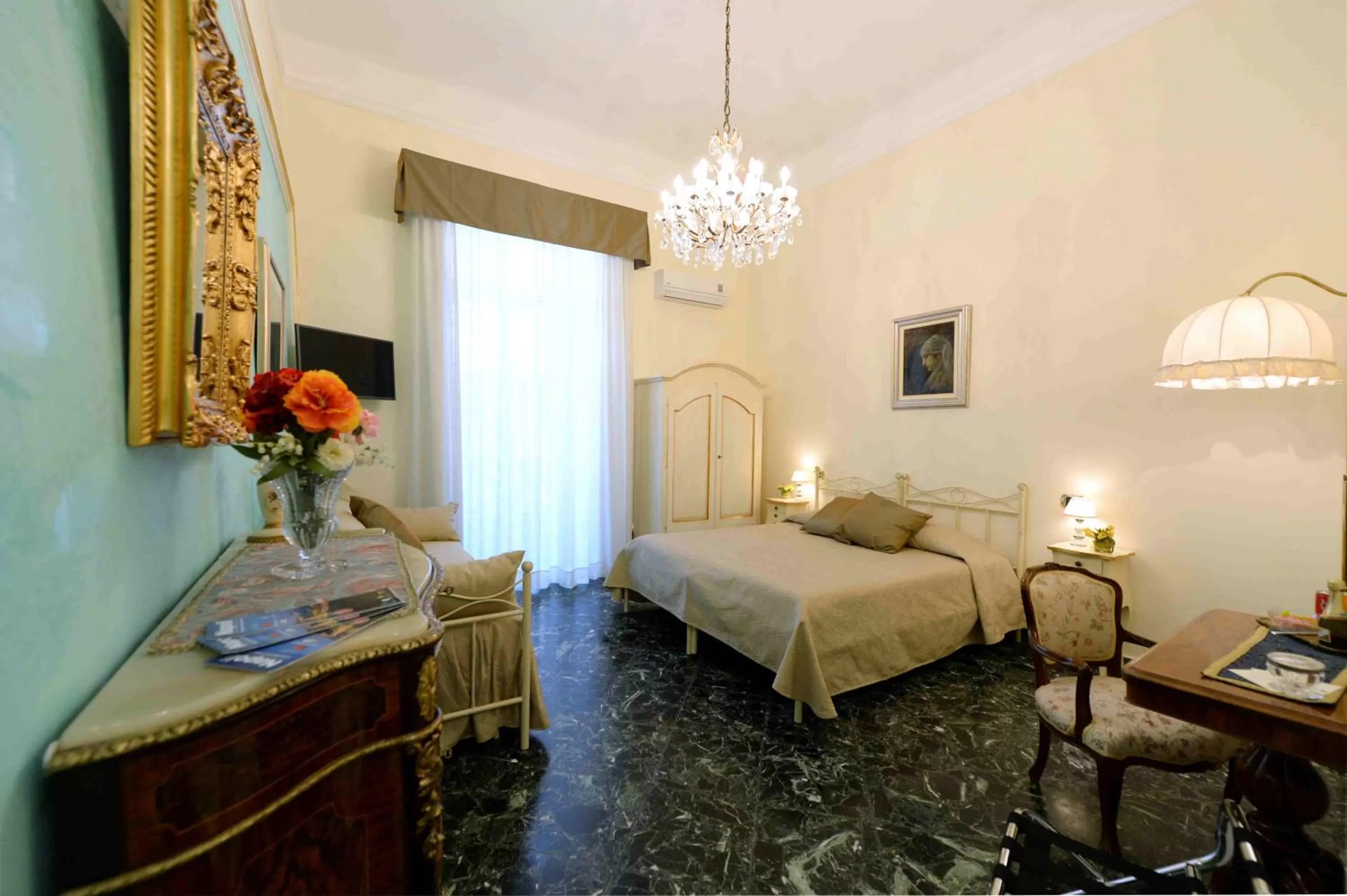 Photo of the whole room, Bed in B&B Residenza Via Dei Mille