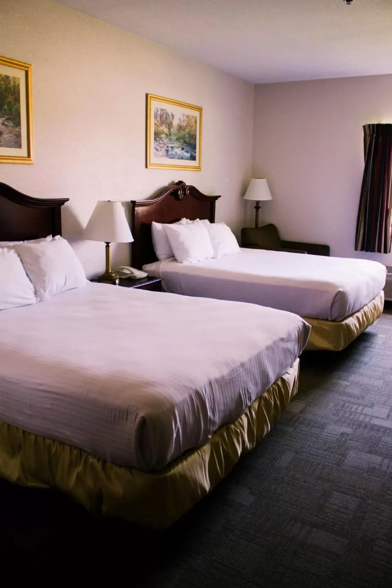 Bedroom, Bed in Americas Best Value Inn-Fredonia