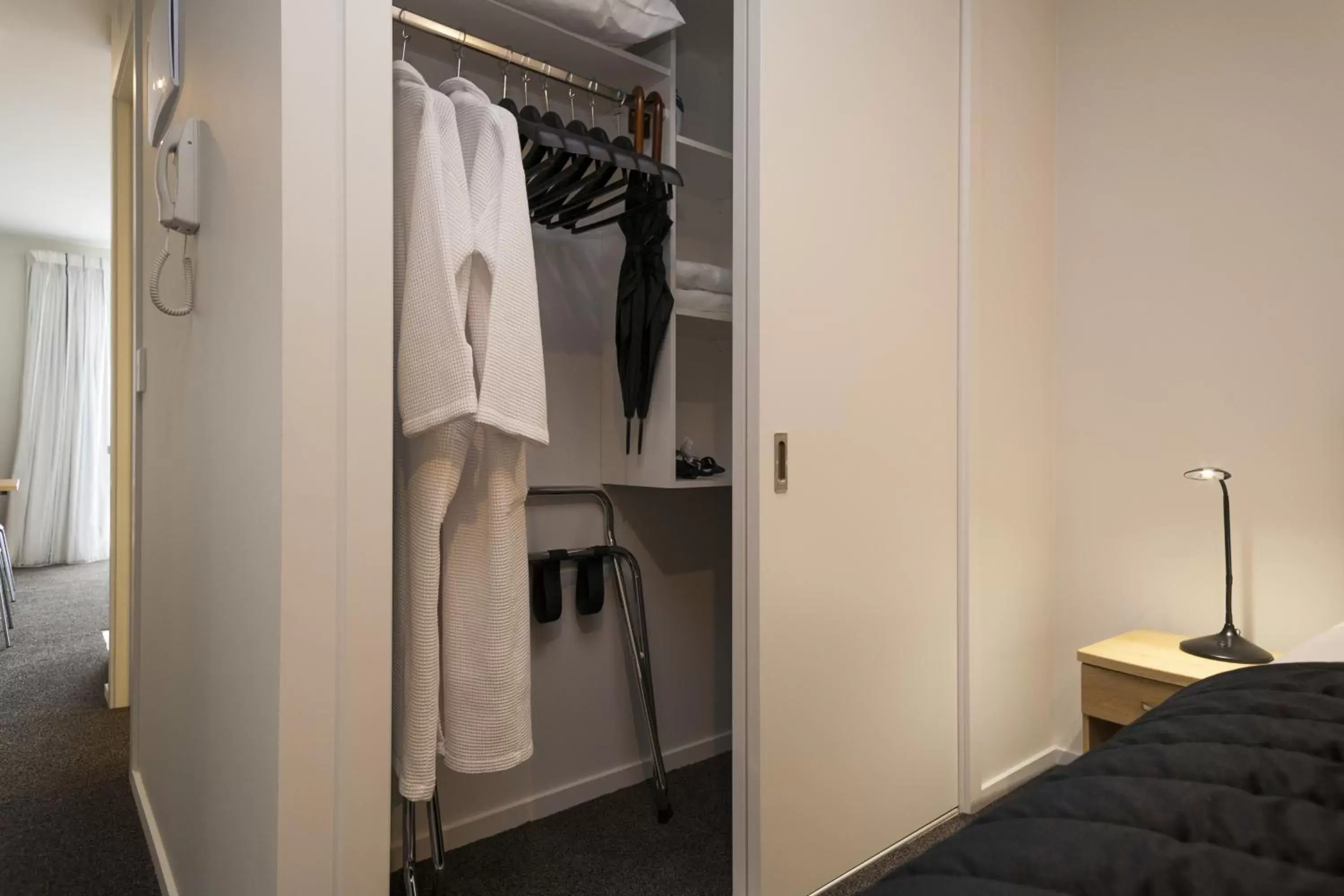 Decorative detail, Bed in 315 Euro Motel and Serviced Apartments Decorative detail, Bed in 315 Euro Motel and Serviced Apartments