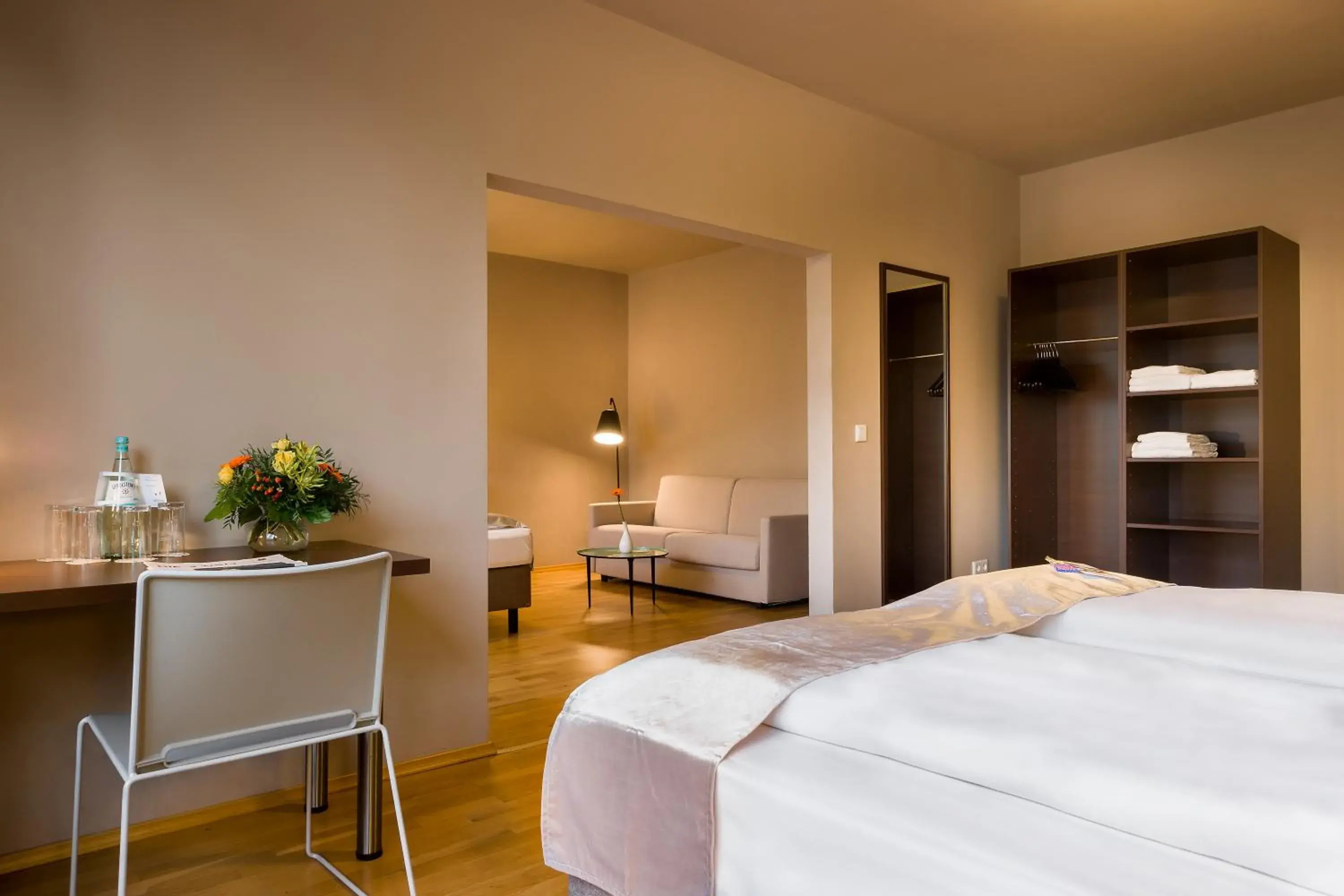 Photo of the whole room, Bed in Scope Hotel City Stay Frankfurt