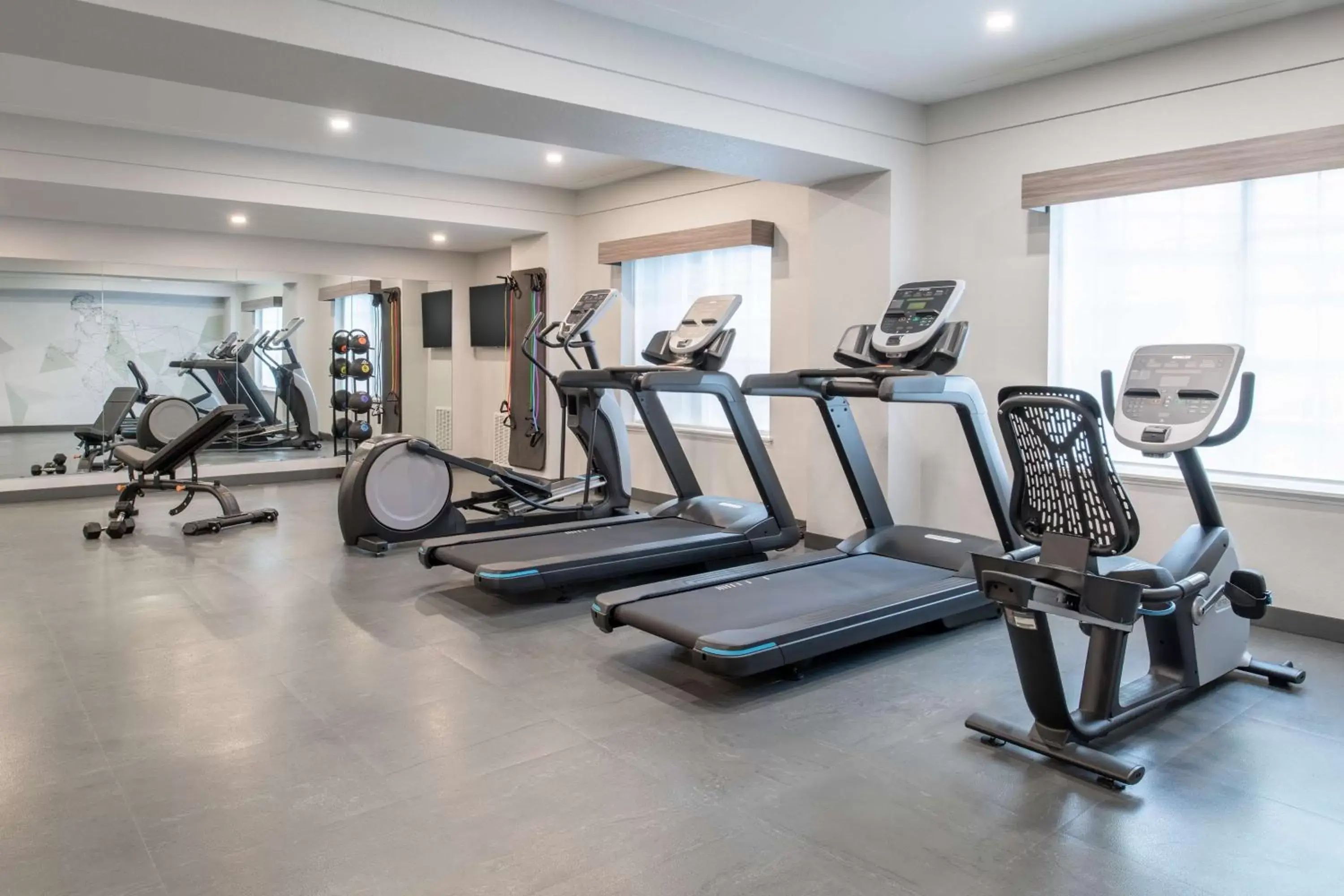 Activities, Fitness Center/Facilities in Best Western Premier Keizer Salem Hotel