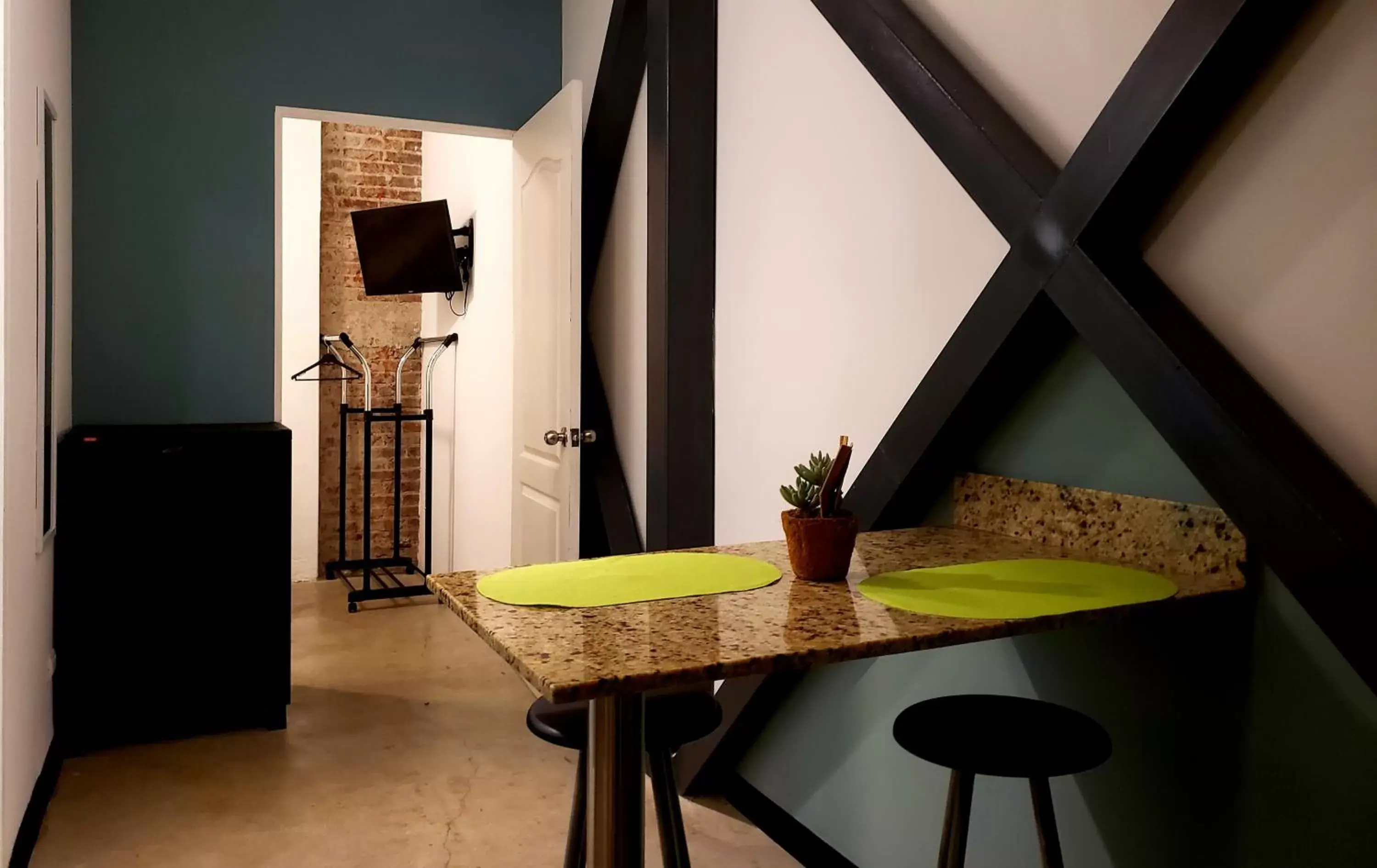 Dining Area in Cando Living Apartments in Central Avenue