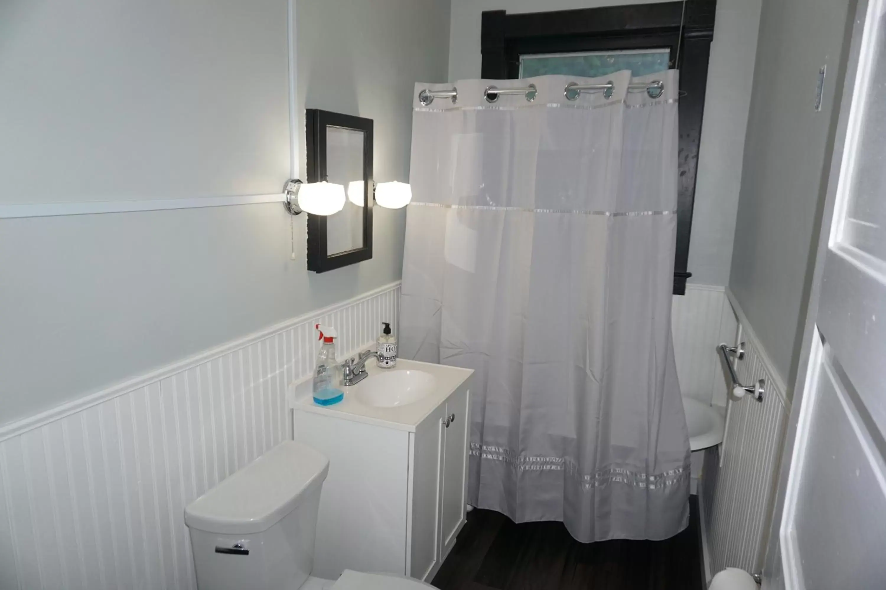 Bathroom in Charlevoix House - The Northside