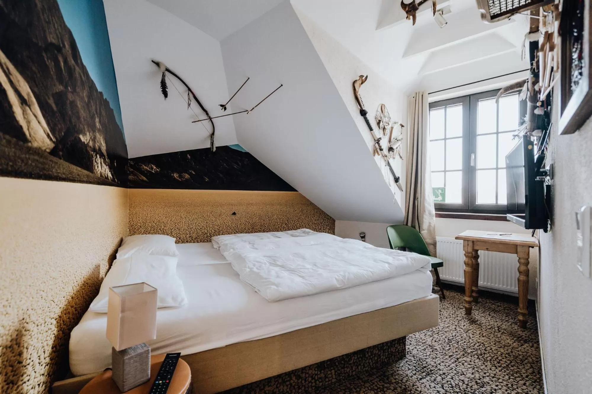 Bed in Road Stop Wuppertal