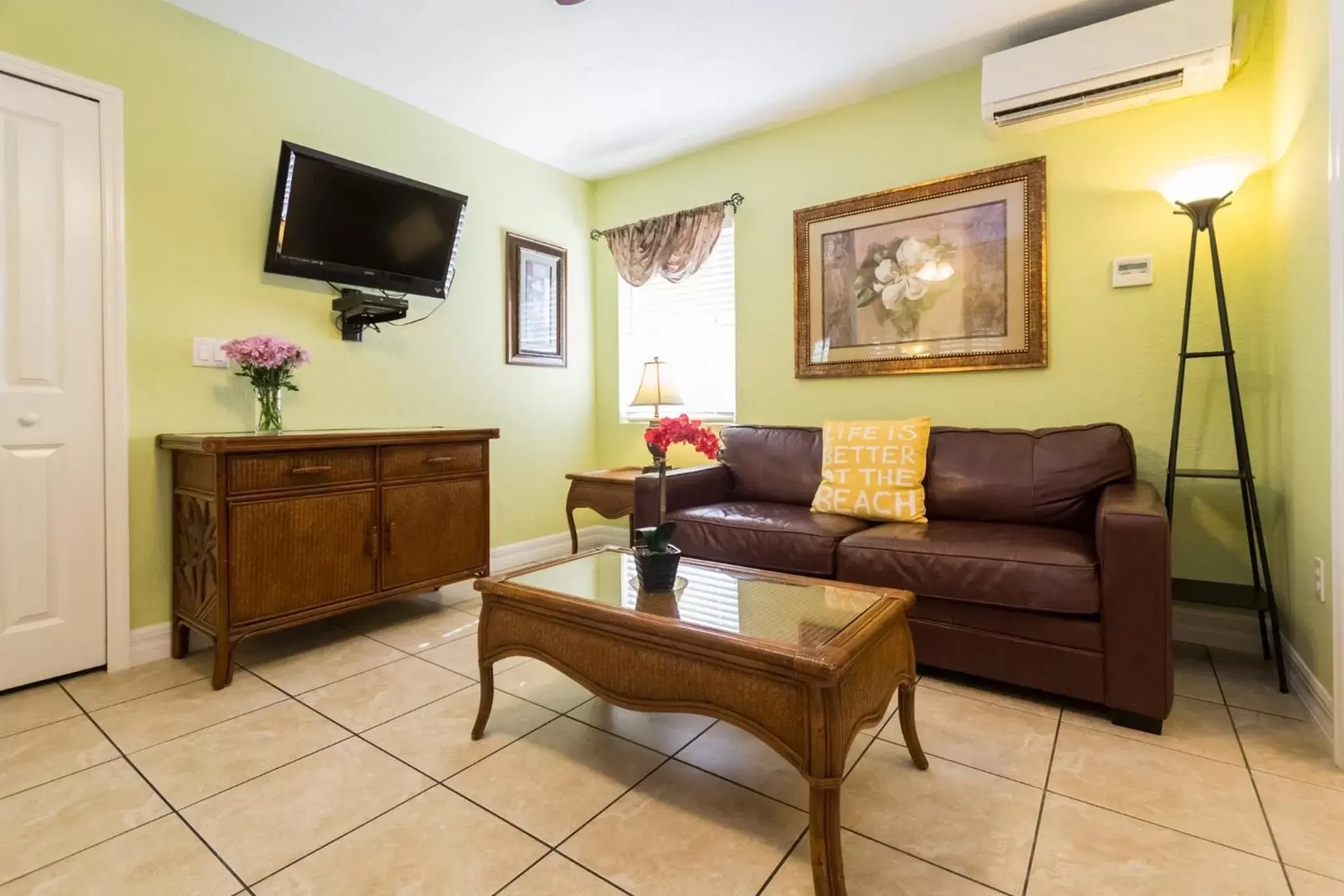 Seating Area in Tropical Beach Resorts - Sarasota