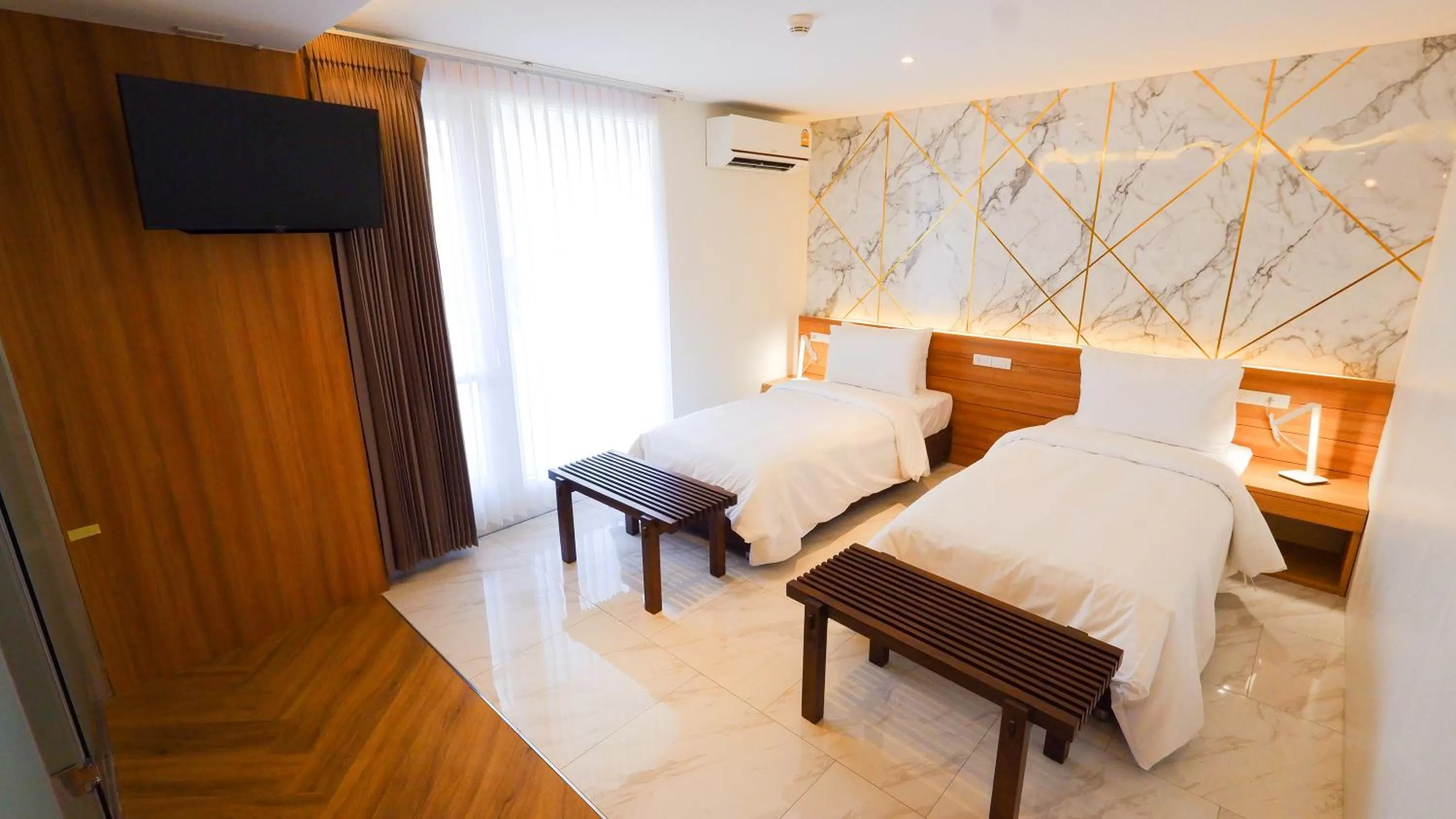 Bedroom, Bed in Pinnacle Dream