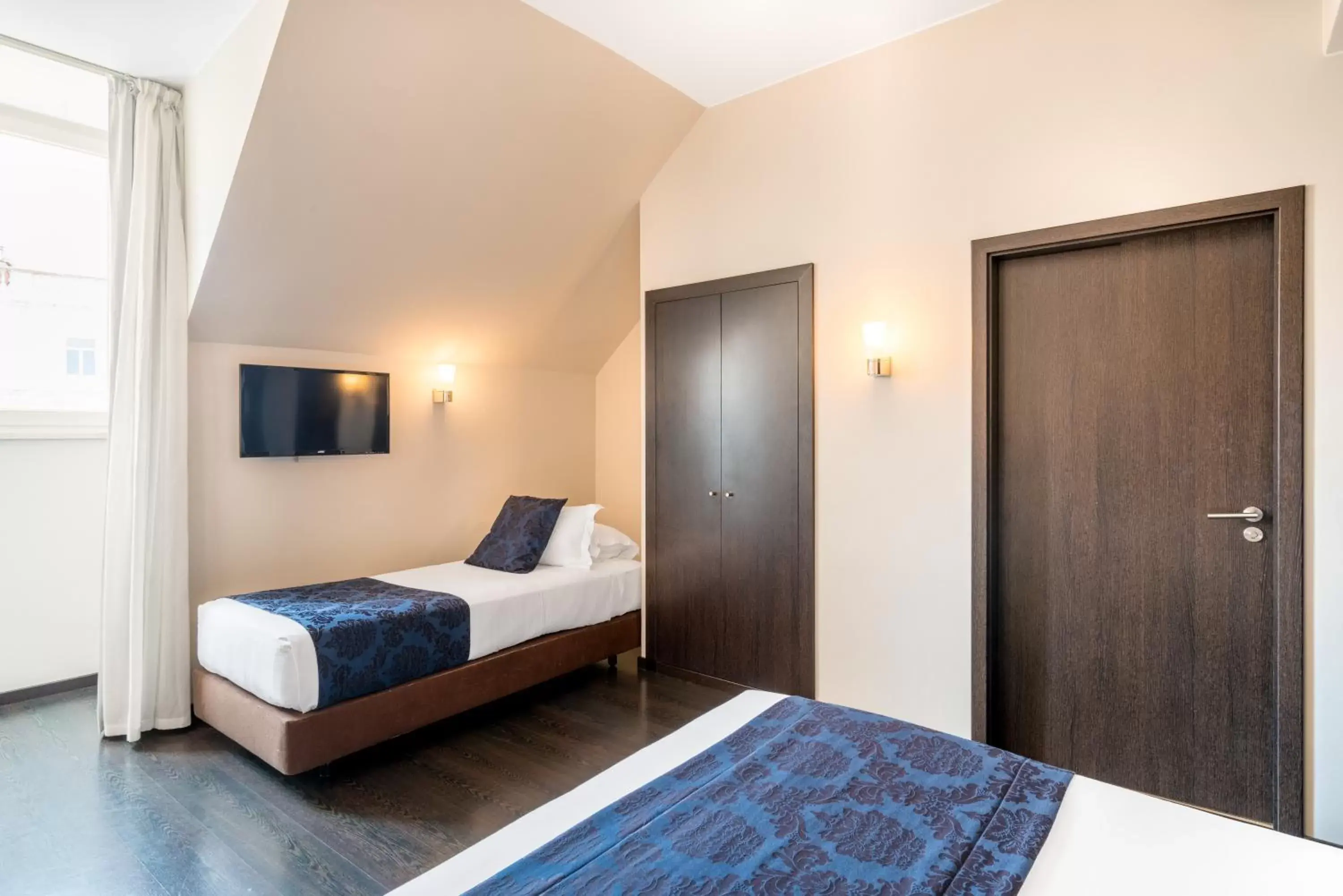 Bedroom, Bed in Rossio Garden Hotel