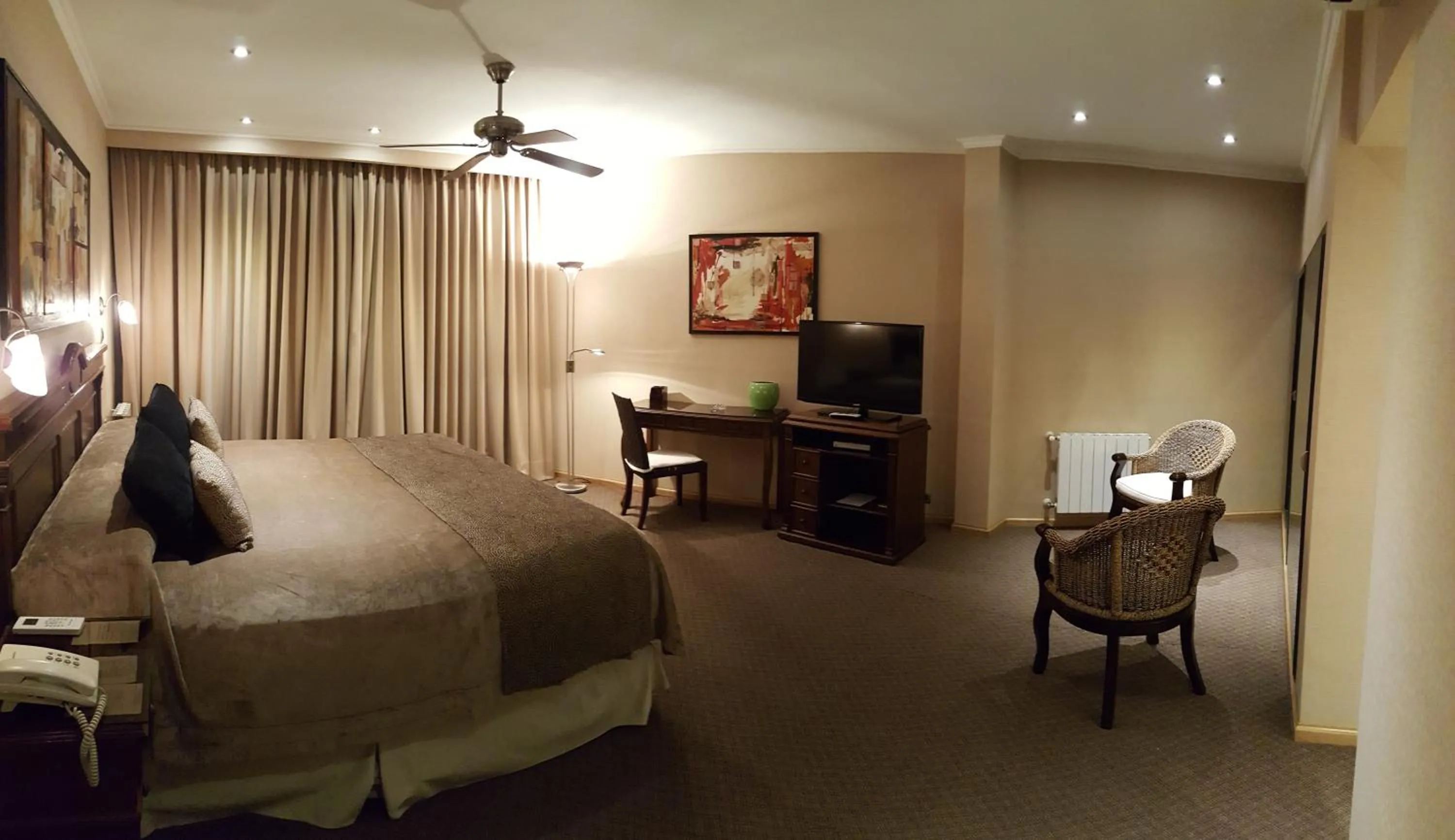 Photo of the whole room in Hotel Viñas del Sol