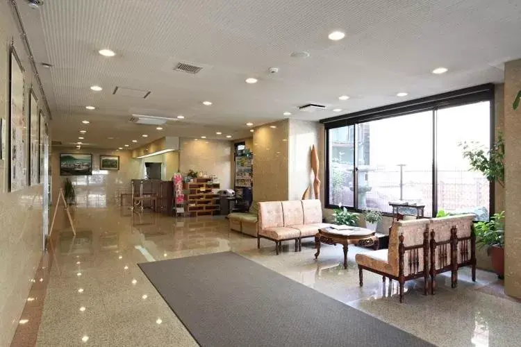 Communal lounge/ TV room in Az Inn Fukui (Ace Inn Fukui)
