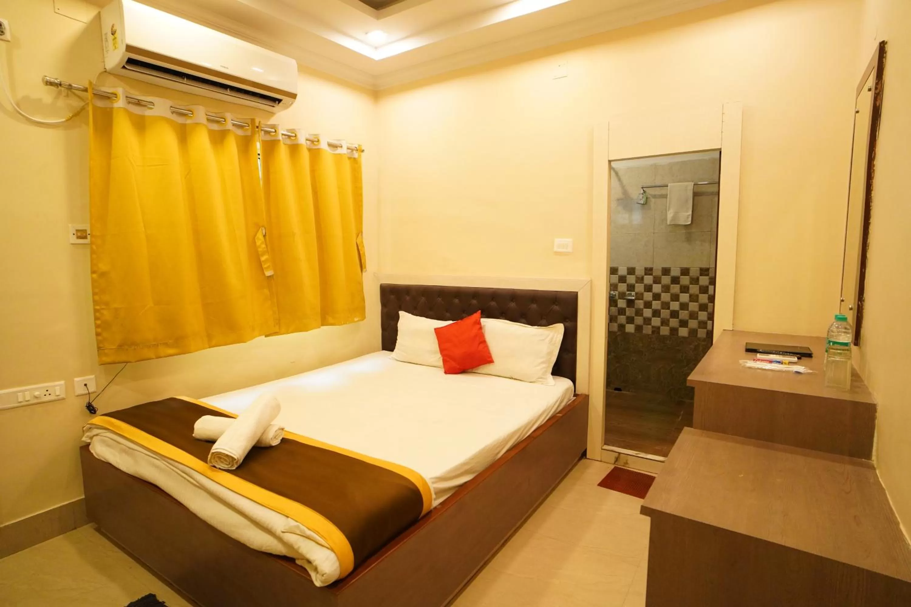 Bed in Royal Sea View