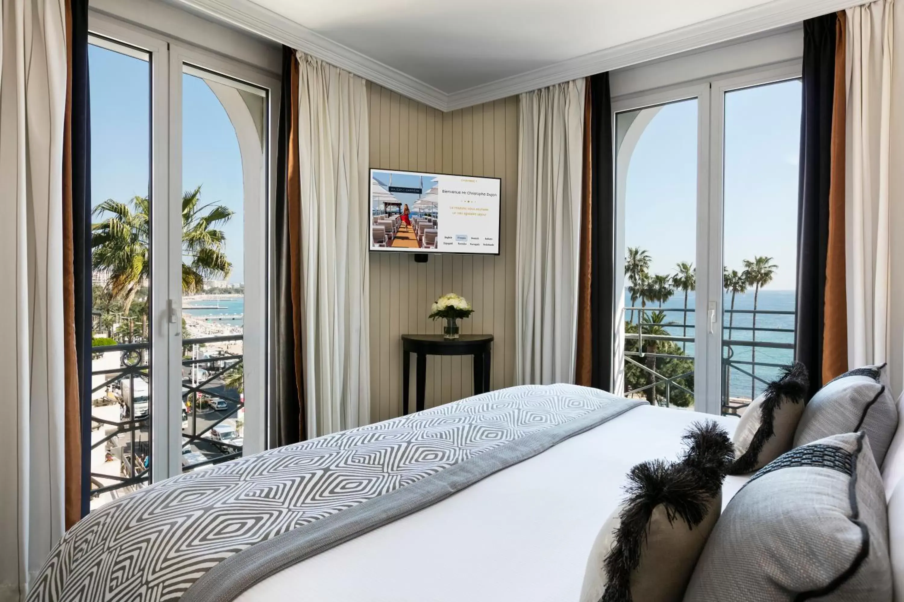 Bedroom in Hôtel Barrière Le Majestic Cannes