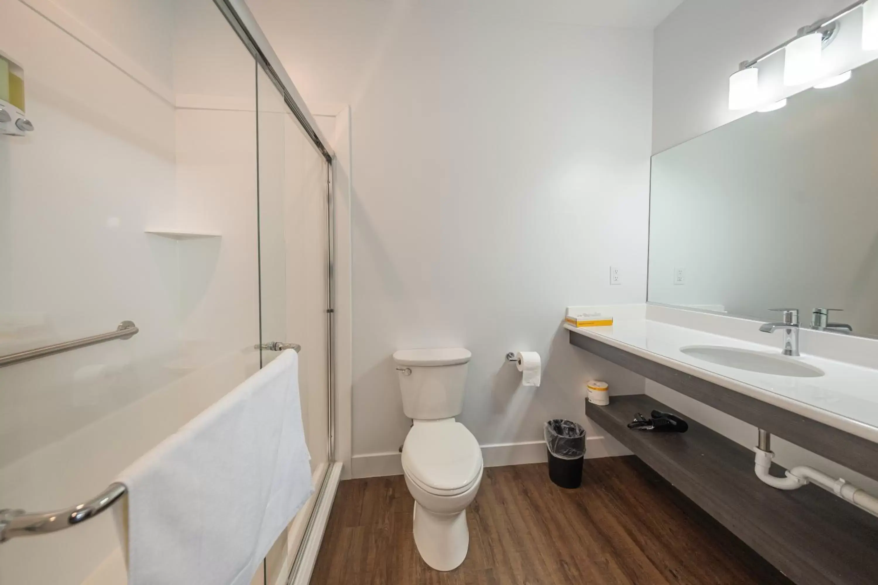 Toilet, Bathroom in Kanab Suites