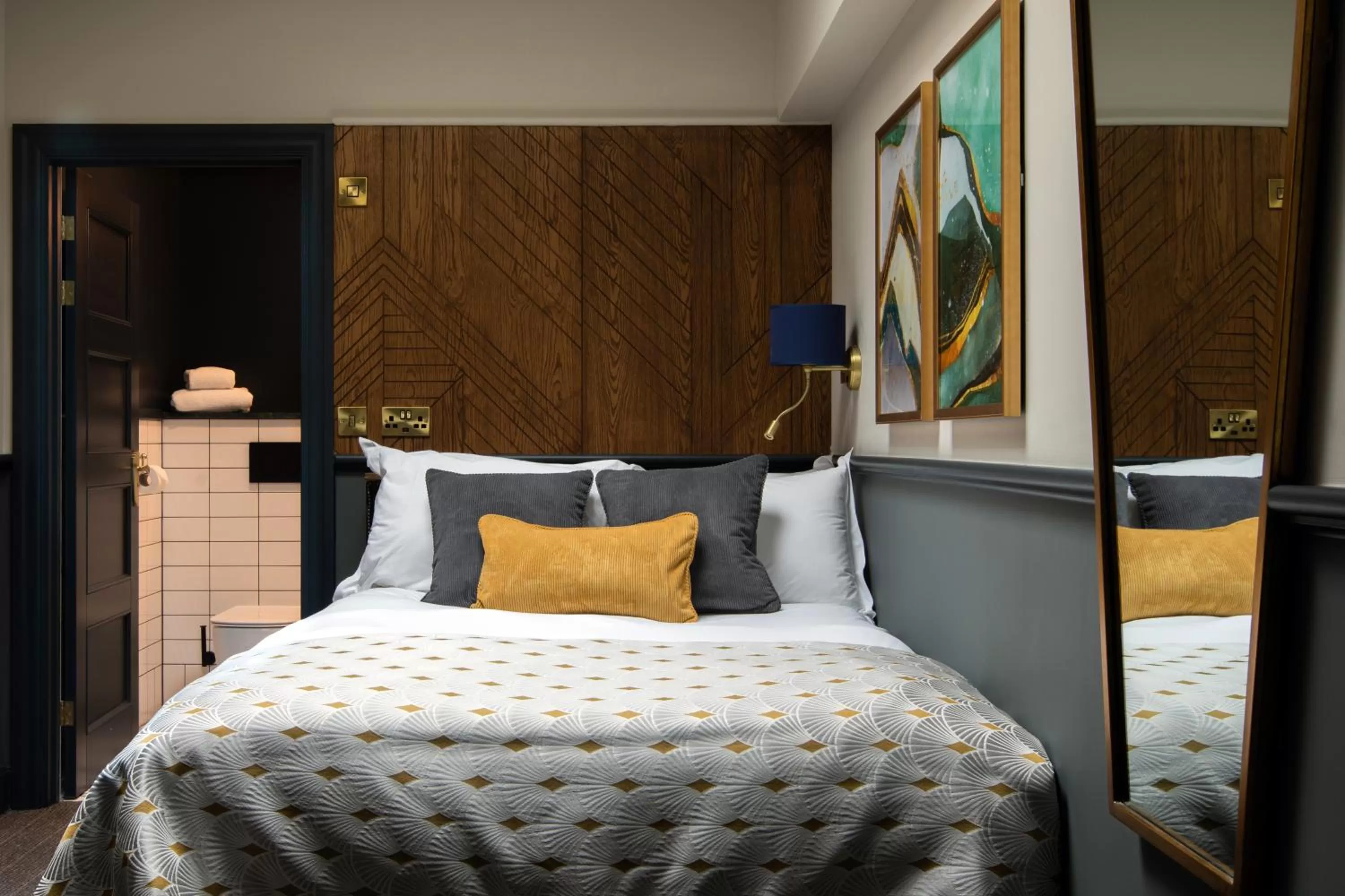 Bedroom, Bed in Hort's Townhouse