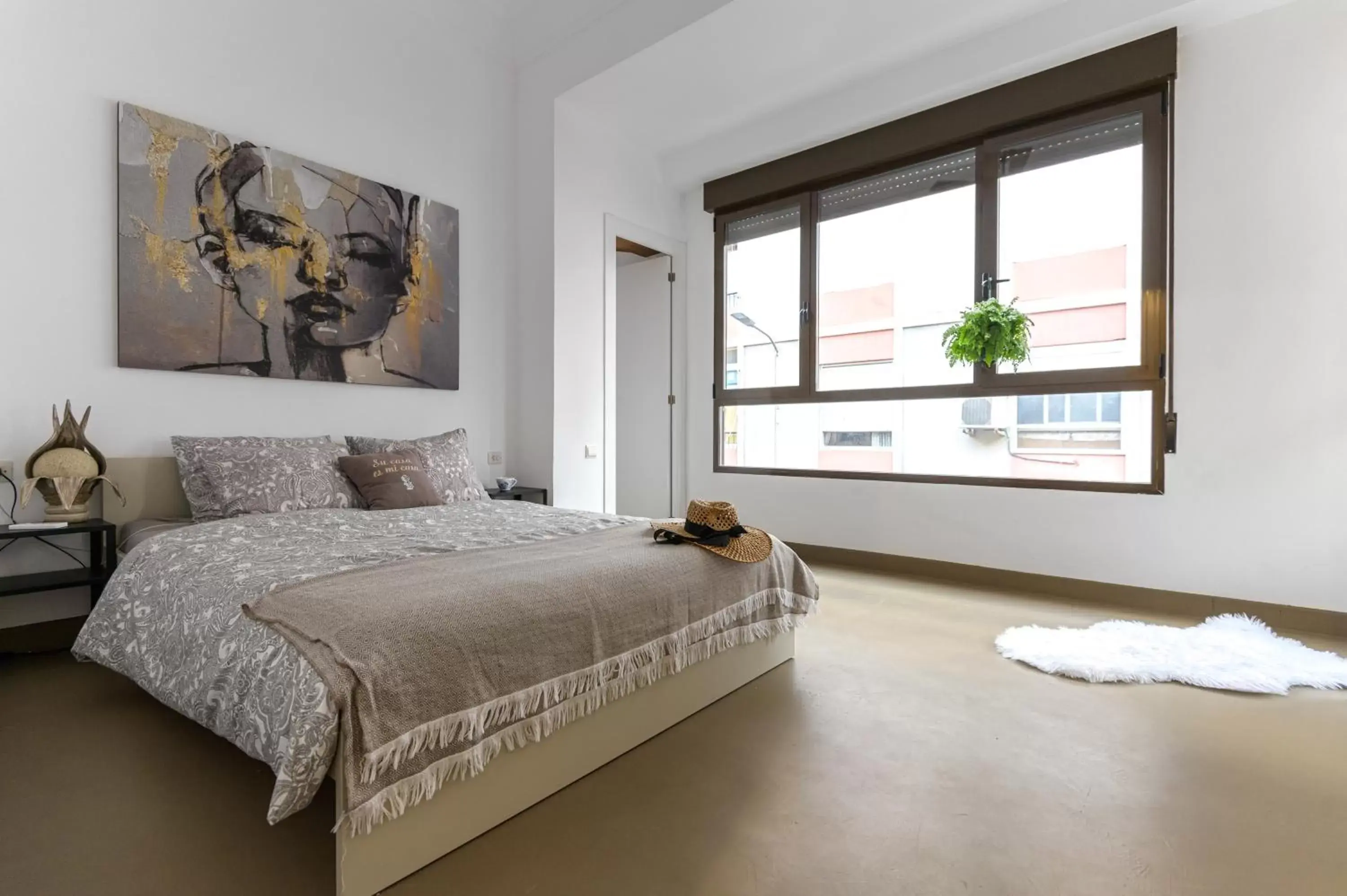 Bedroom, Bed in Soho Boho Apartments - with sunny rooftop terrace and fiber optic internet