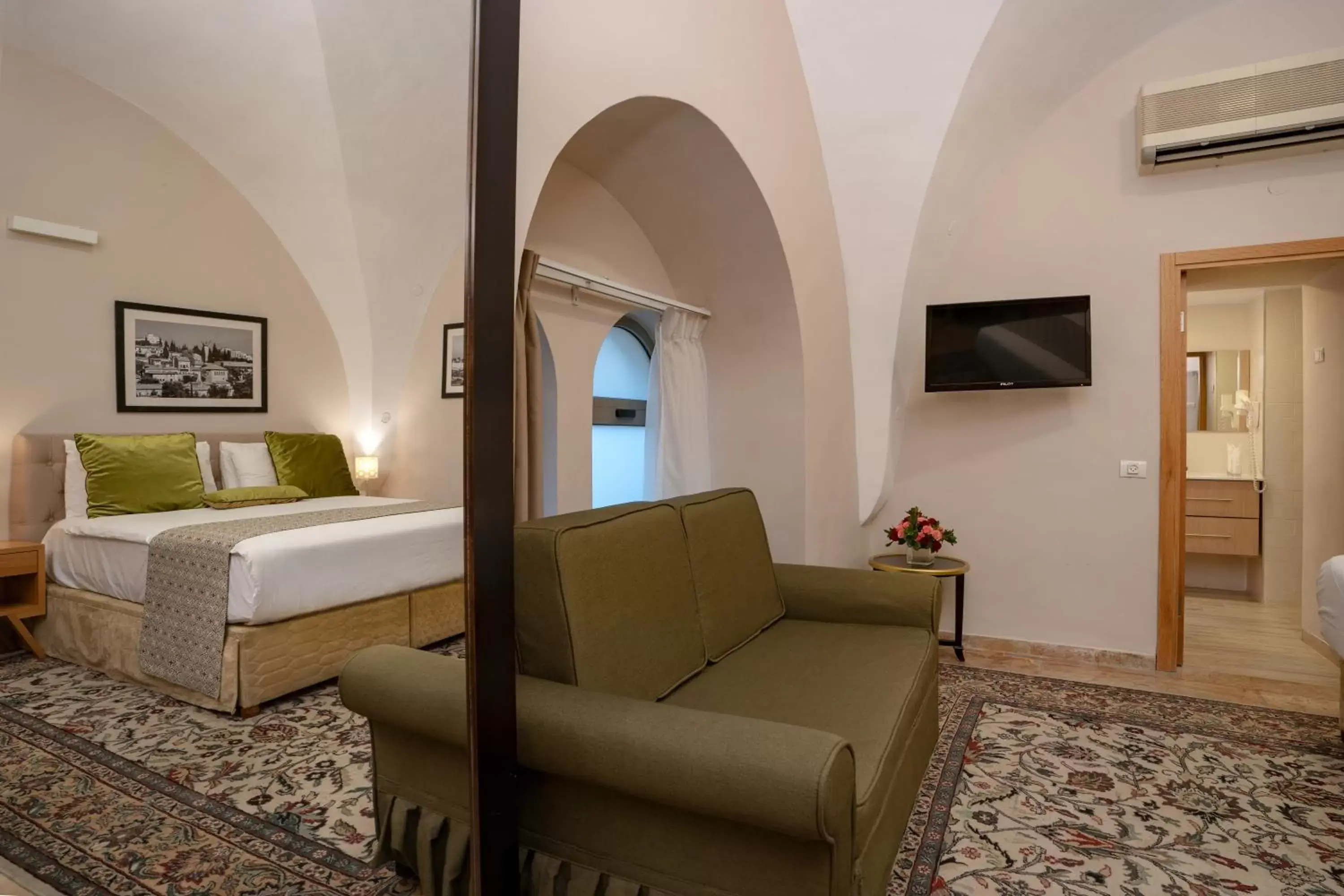 Bed in The Sephardic House Hotel in The Jewish Quarter