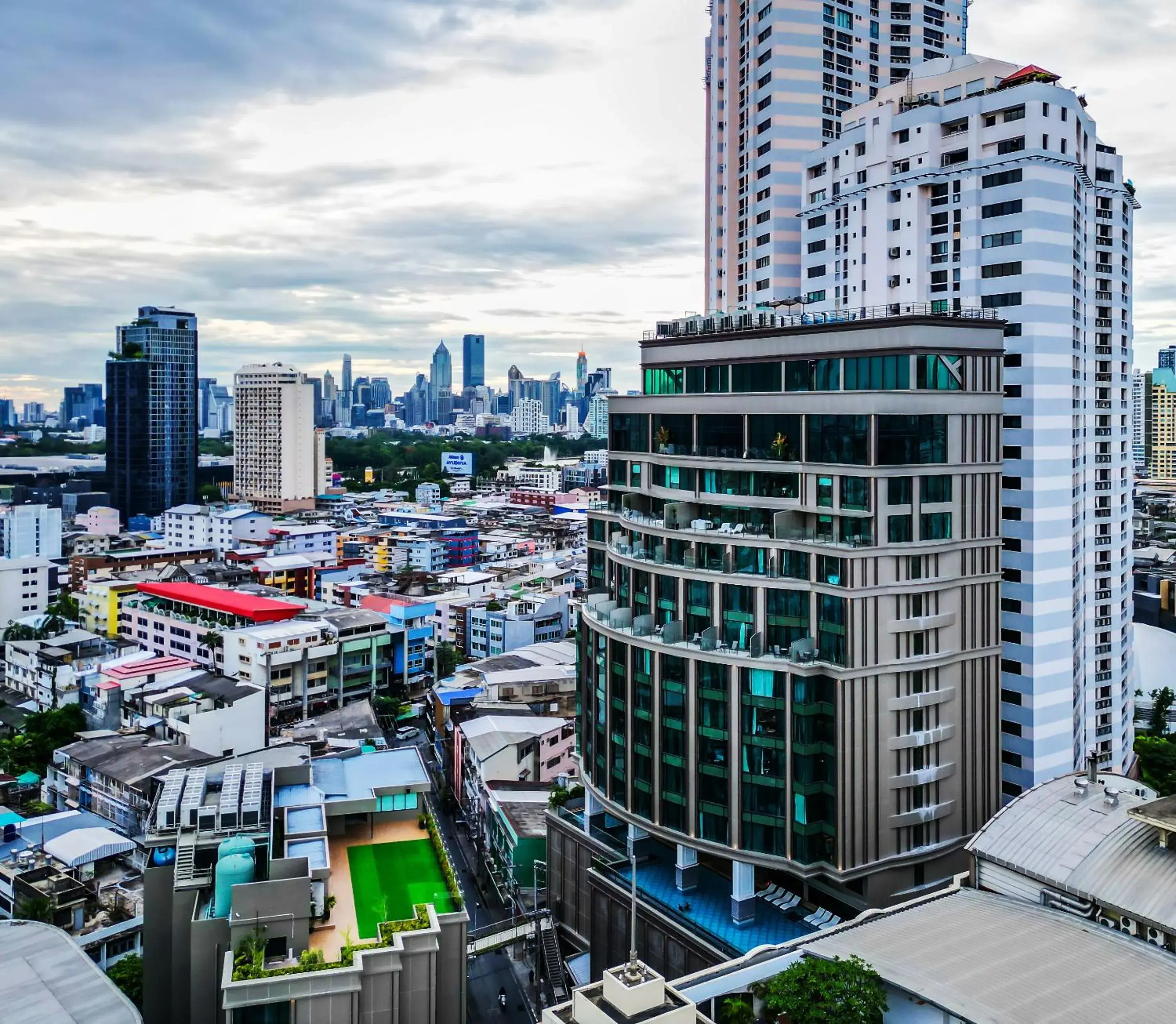 Property building in Valia Hotel Bangkok