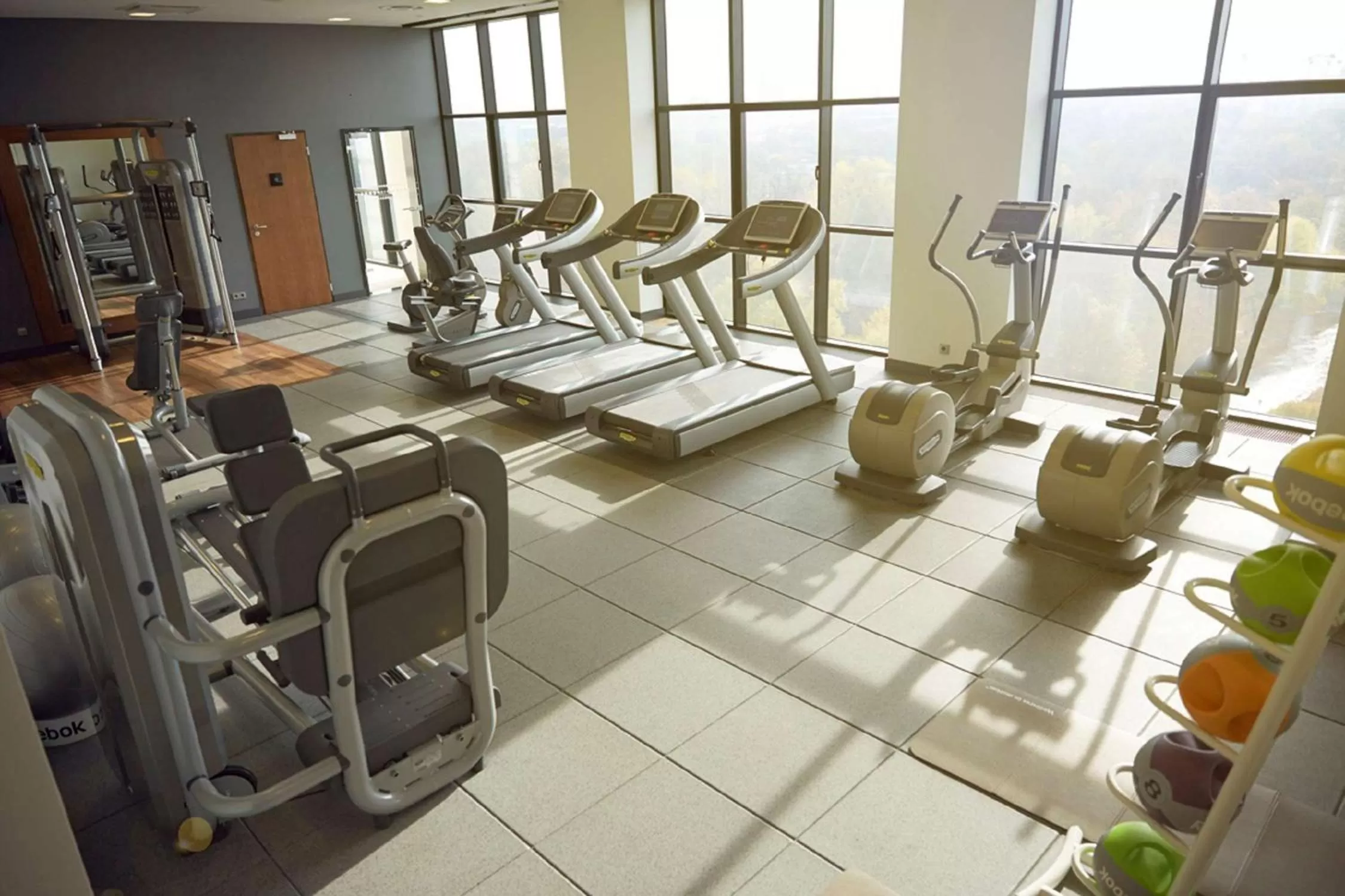 Fitness centre/facilities in DoubleTree by Hilton Łódź