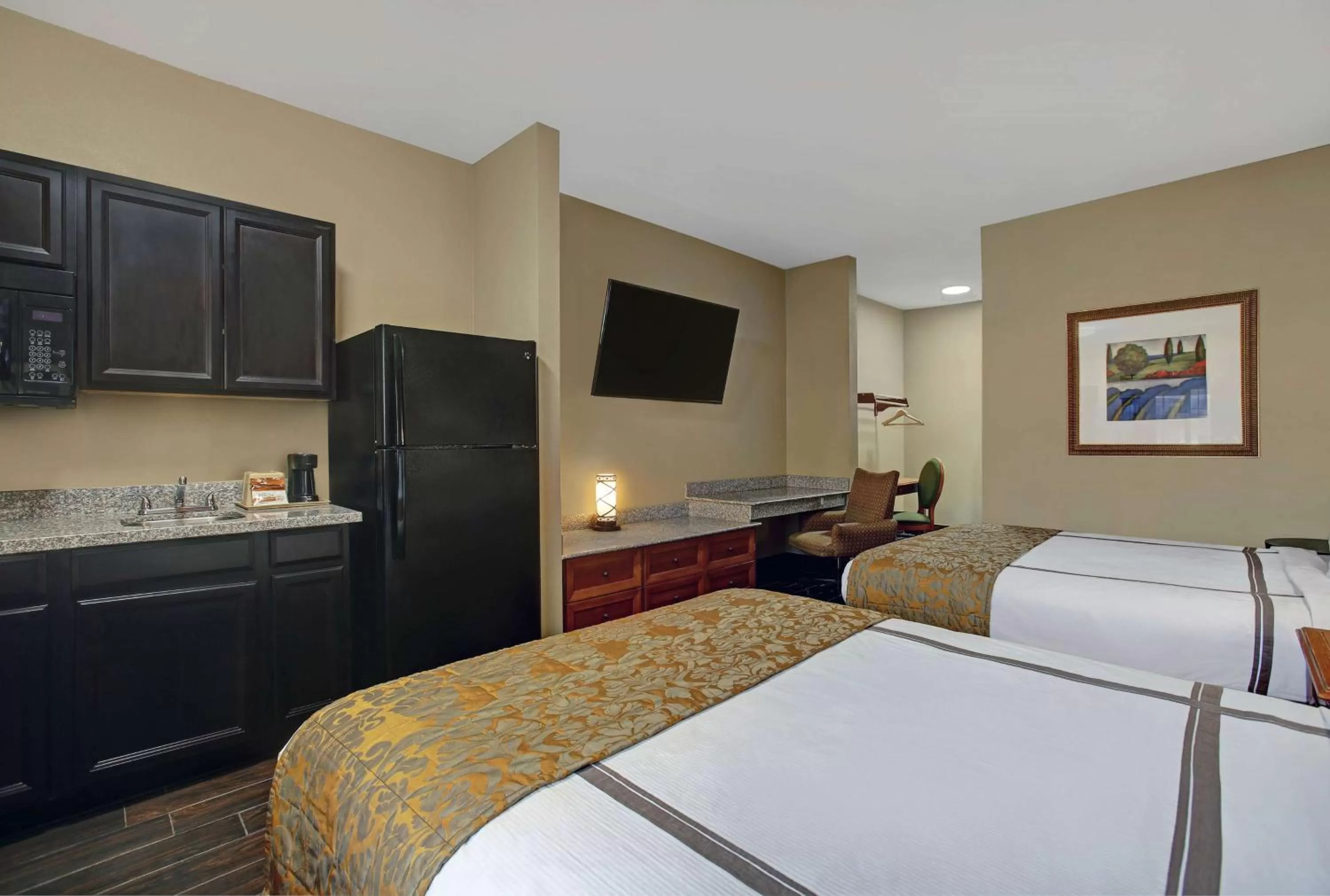 Photo of the whole room, Bed in Studio 6 Odessa, Tx