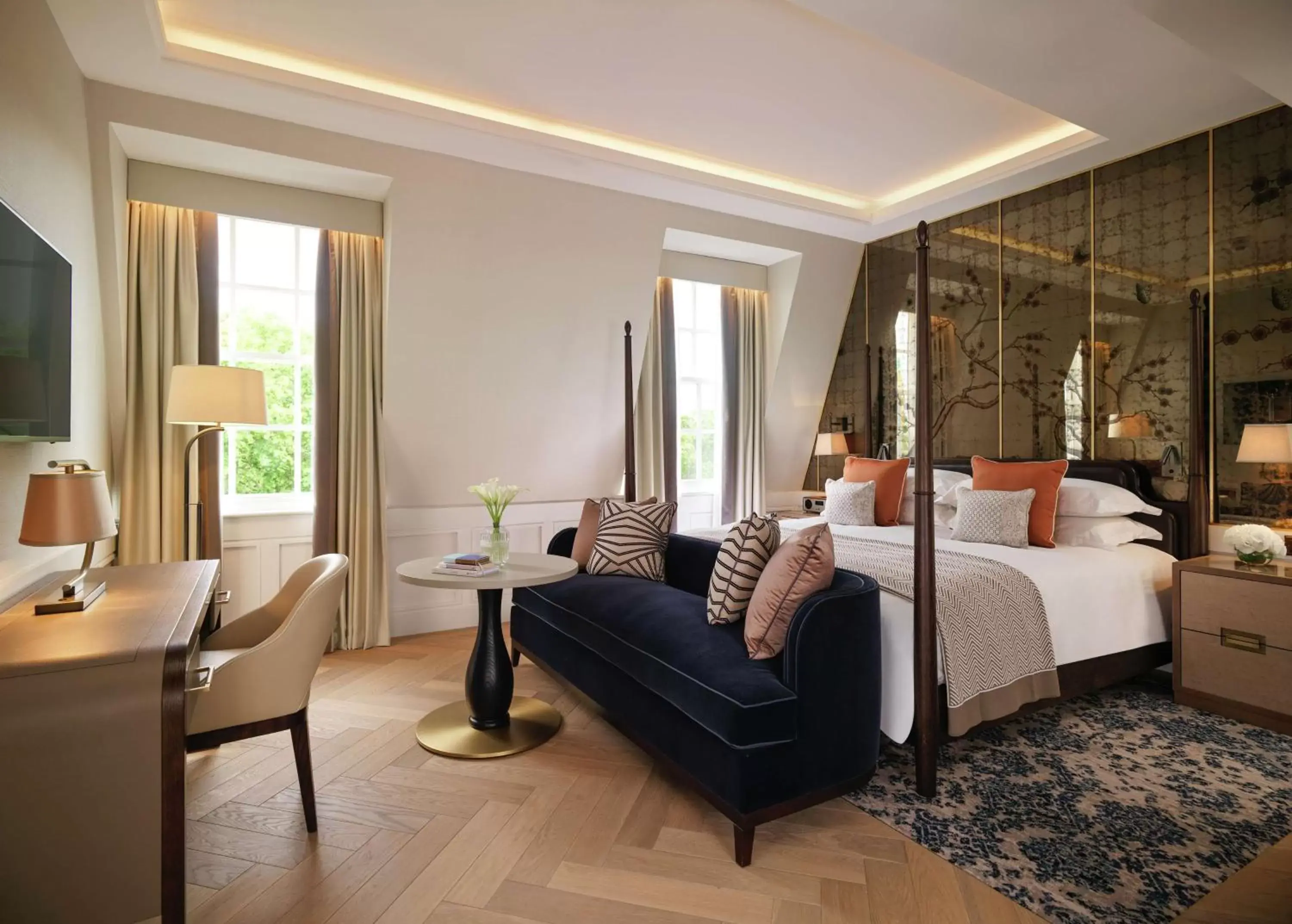 Bedroom in The Biltmore Mayfair, LXR Hotels & Resorts