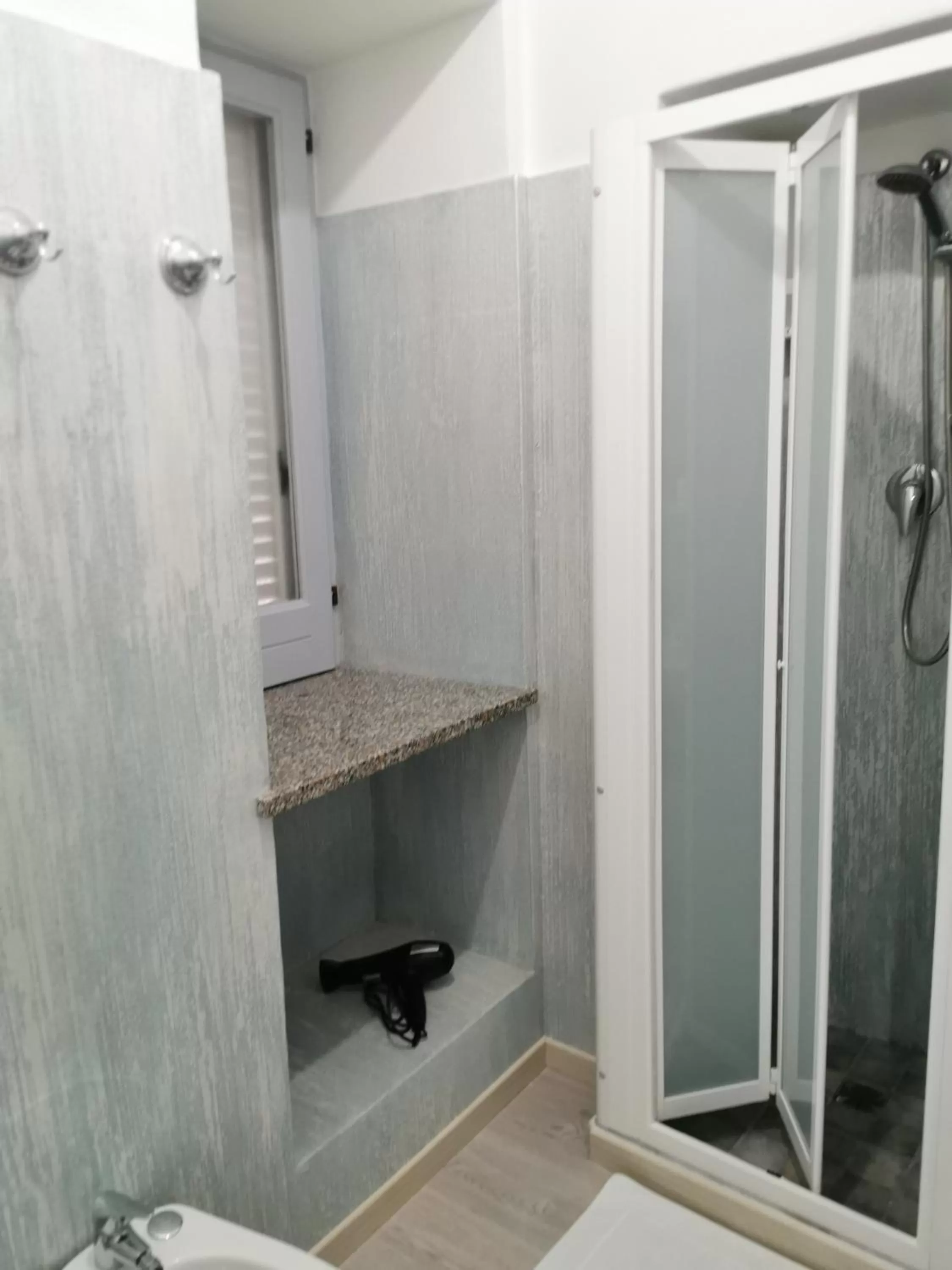 Bathroom in Lo Nardo Accommodation