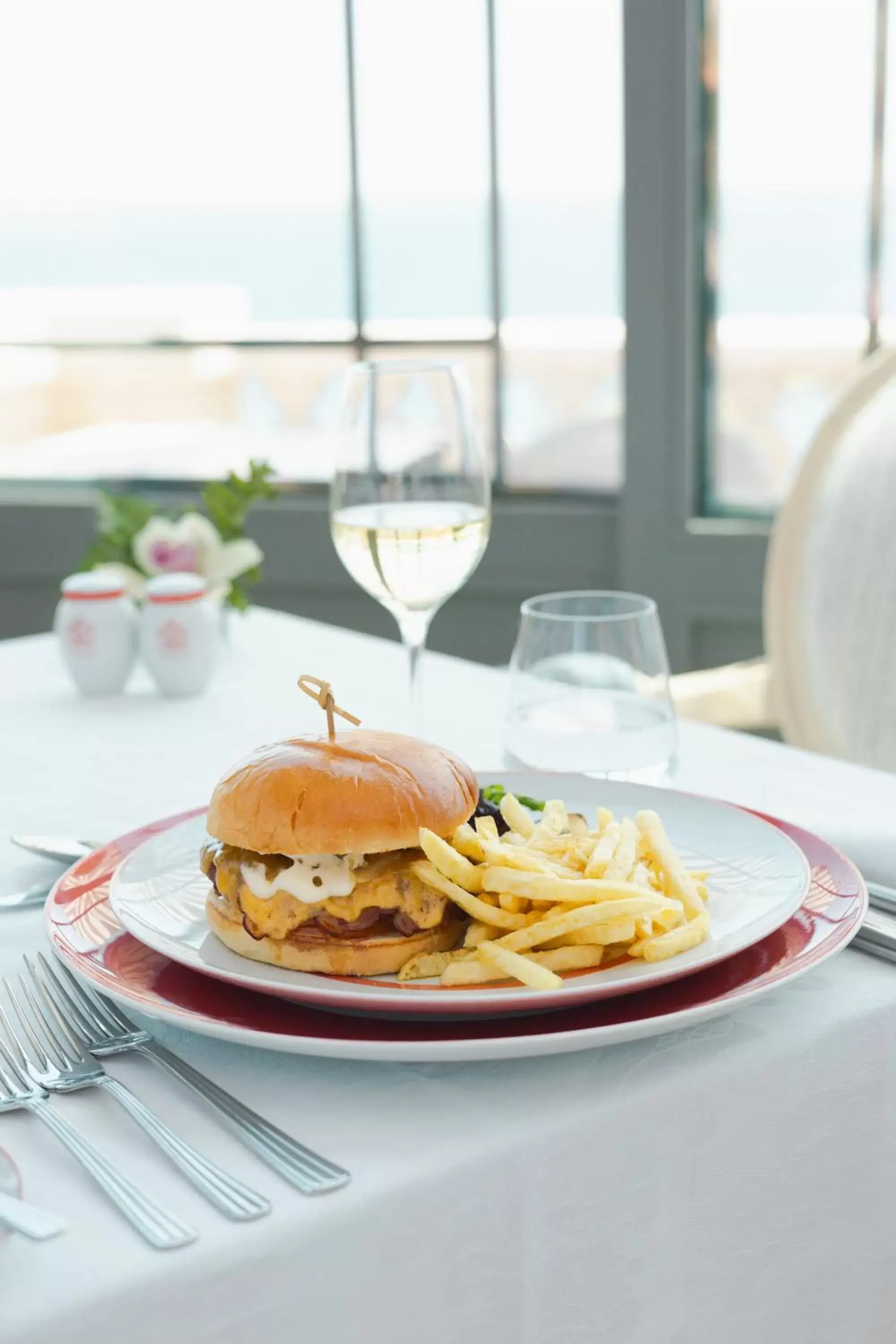 Restaurant/places to eat in Estoril Vintage Hotel Restaurant/places to eat in Estoril Vintage Hotel