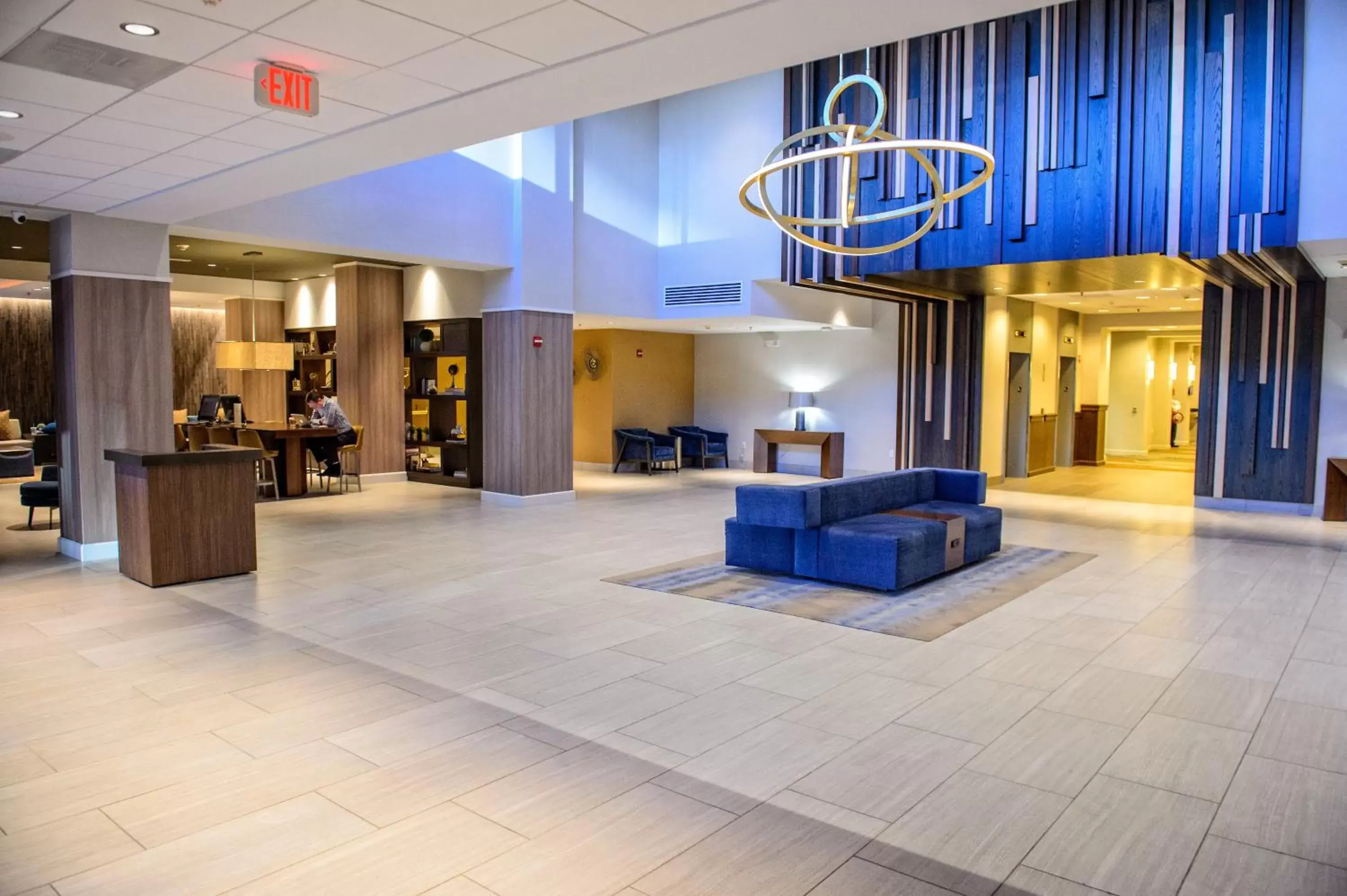 Property building, Lobby/Reception in Crowne Plaza Dulles Airport, an IHG Hotel