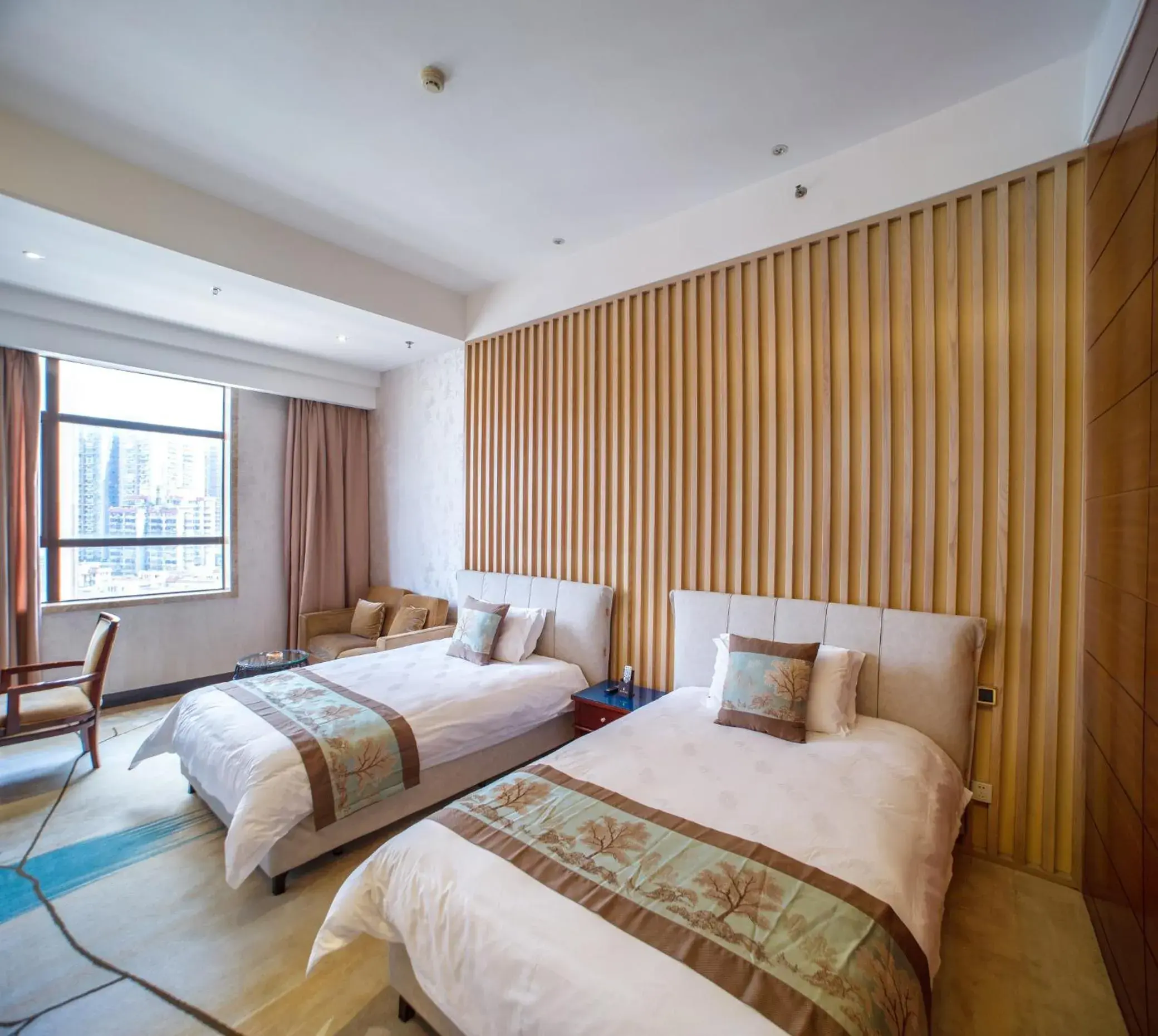 Photo of the whole room, Bed in Guangzhou Nuomo International Hotel