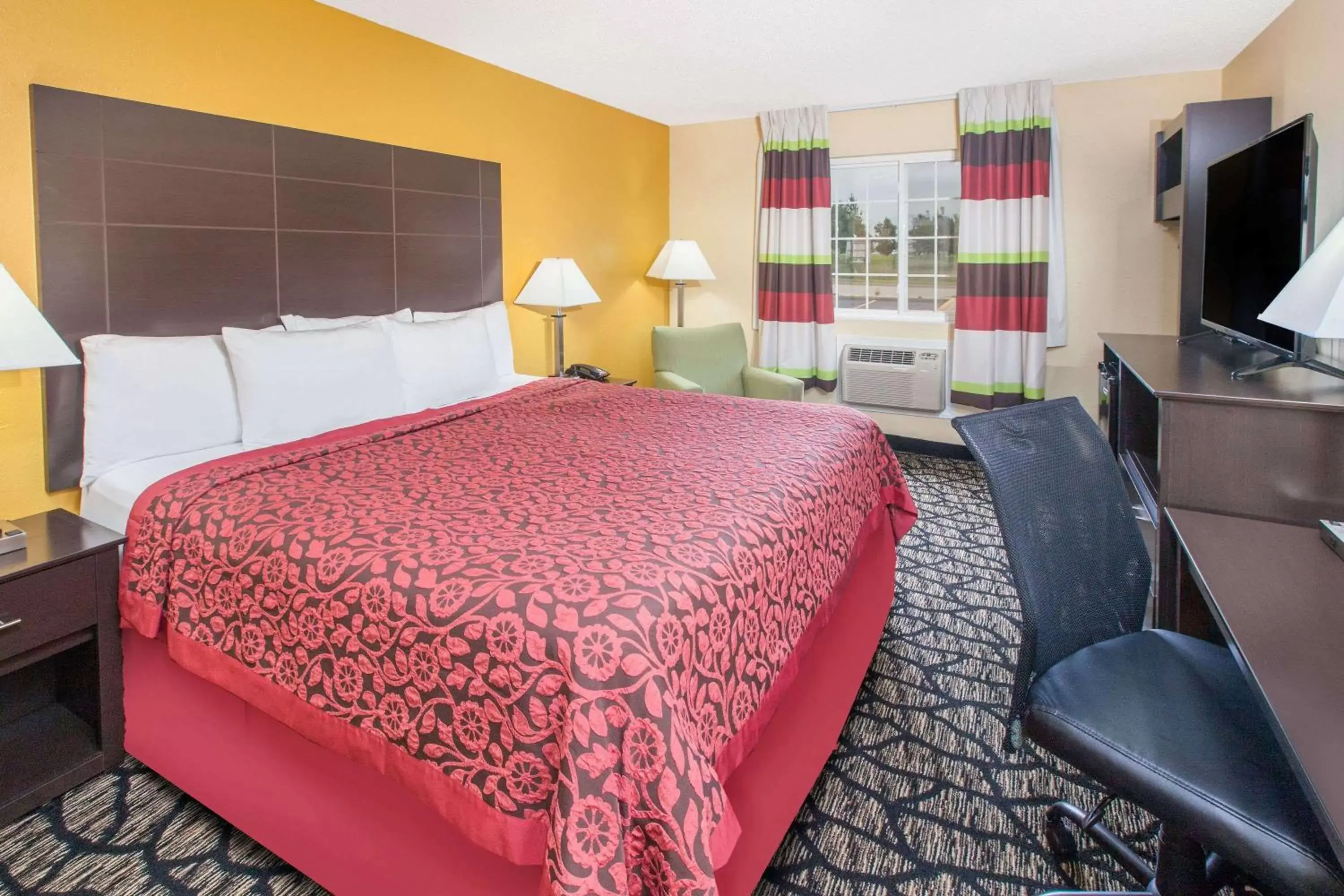 Photo of the whole room in Days Inn by Wyndham Miami