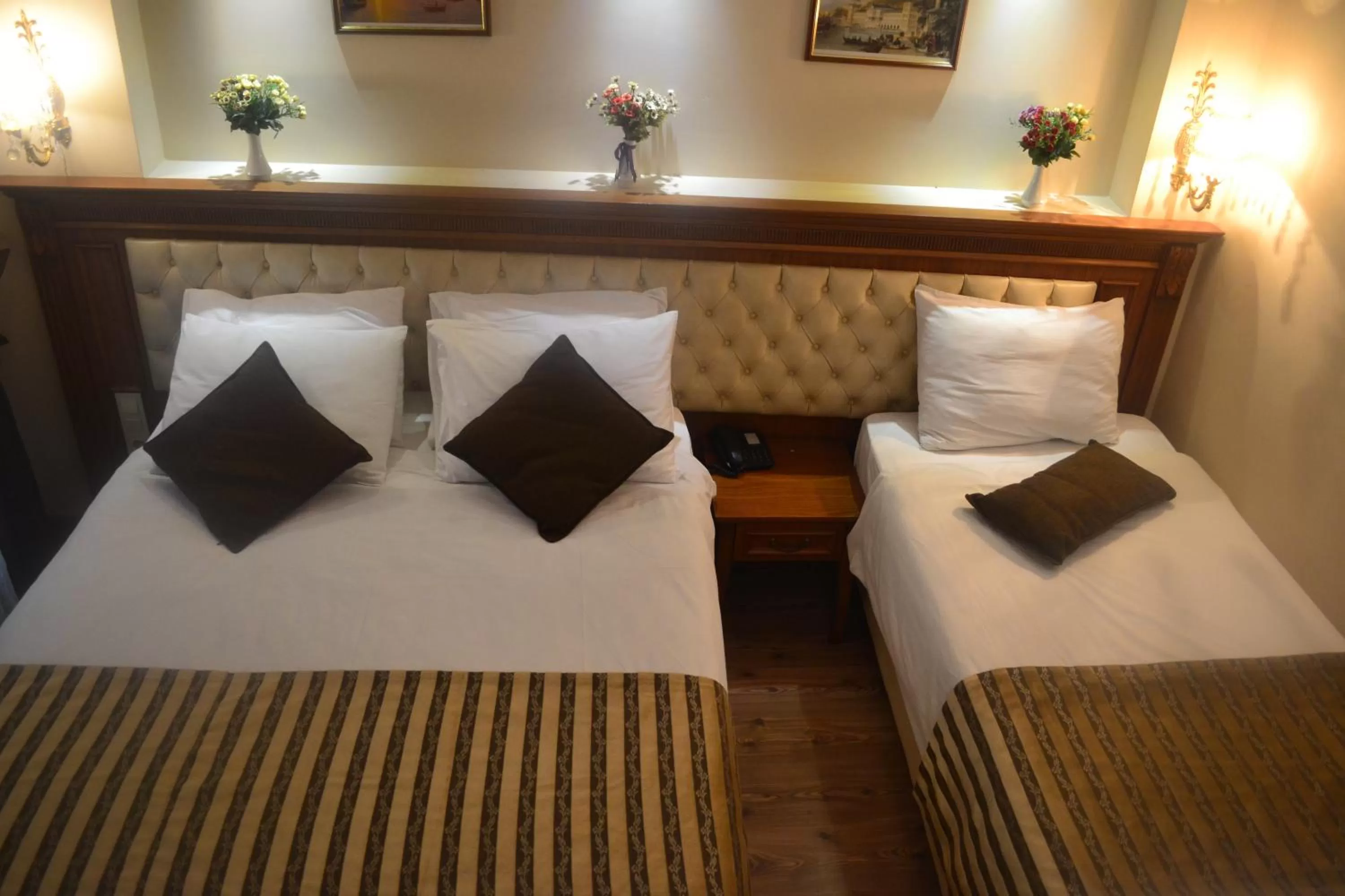 Bed in Seven Days Hotel - İstanbul